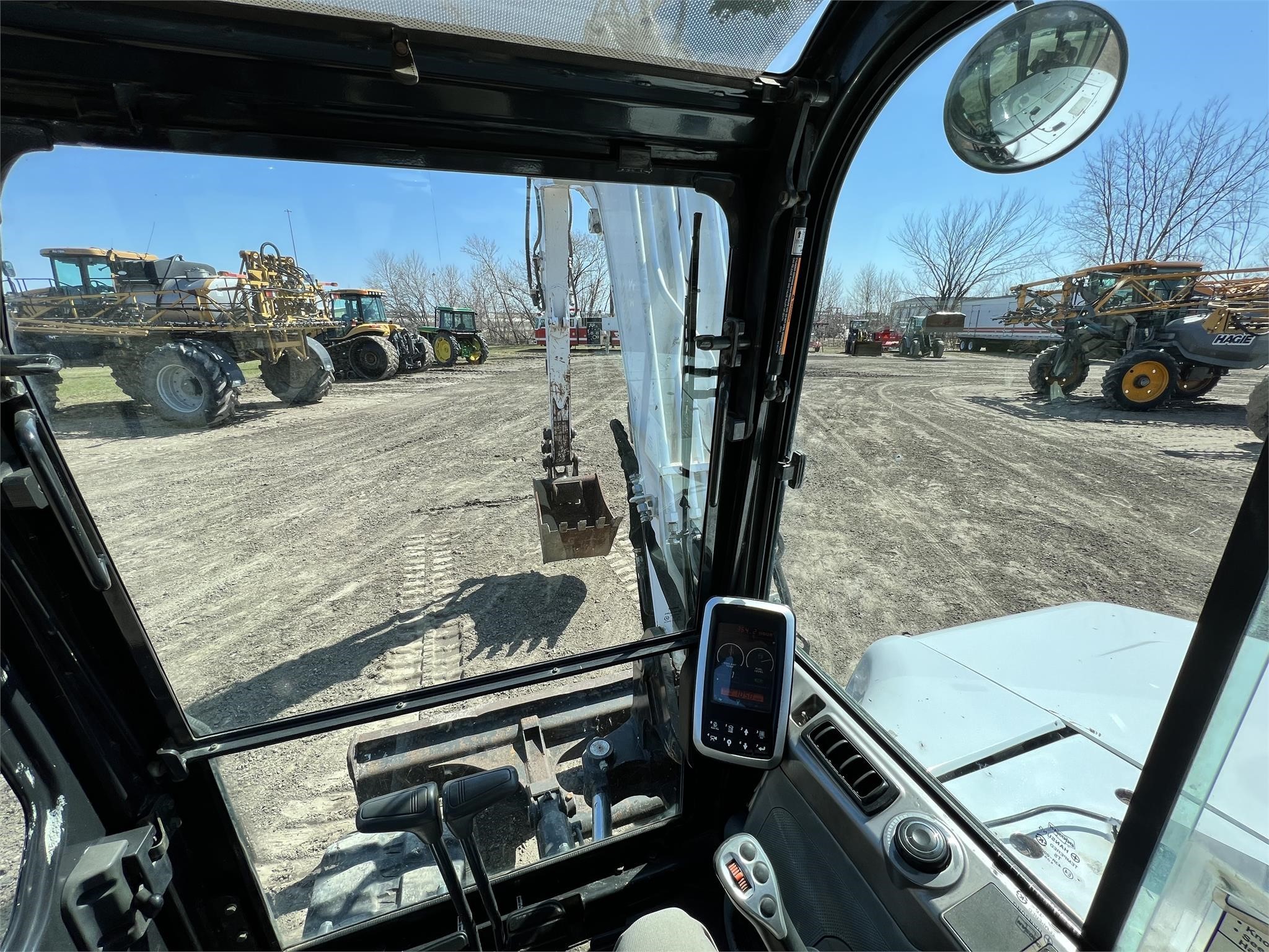 gallery 2016 BOBCAT E85  Mini Excavator