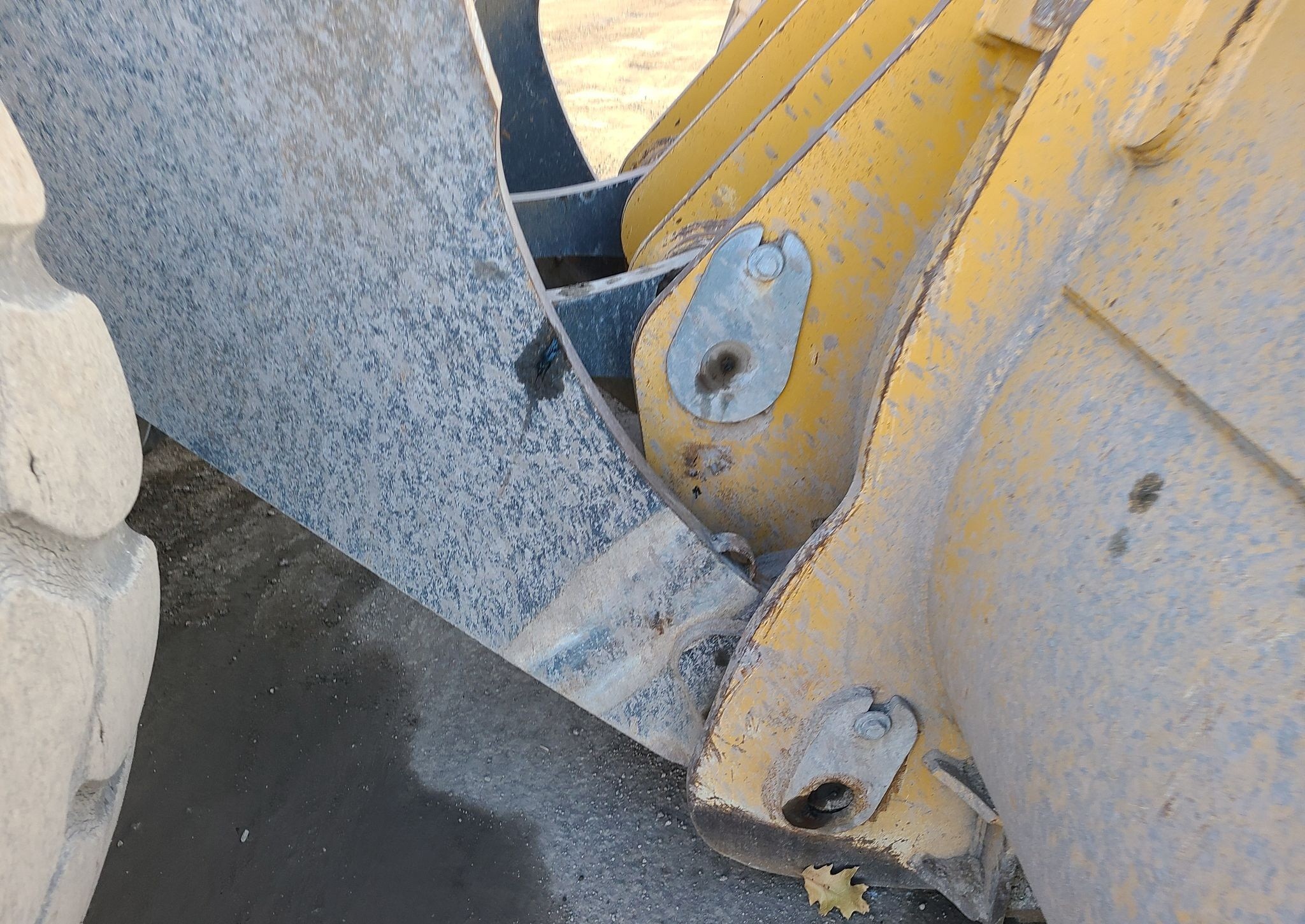 gallery 2009 John Deere 844K wheel loader