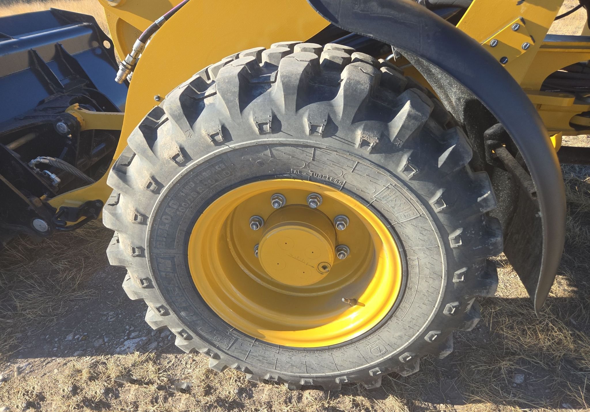 gallery 2022 Caterpillar 908M wheel loader