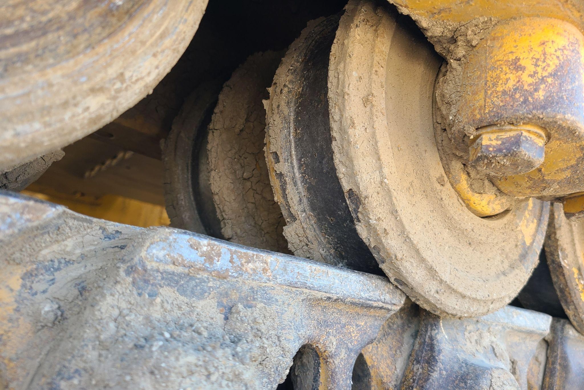 gallery 2018 Caterpillar 963K track loader