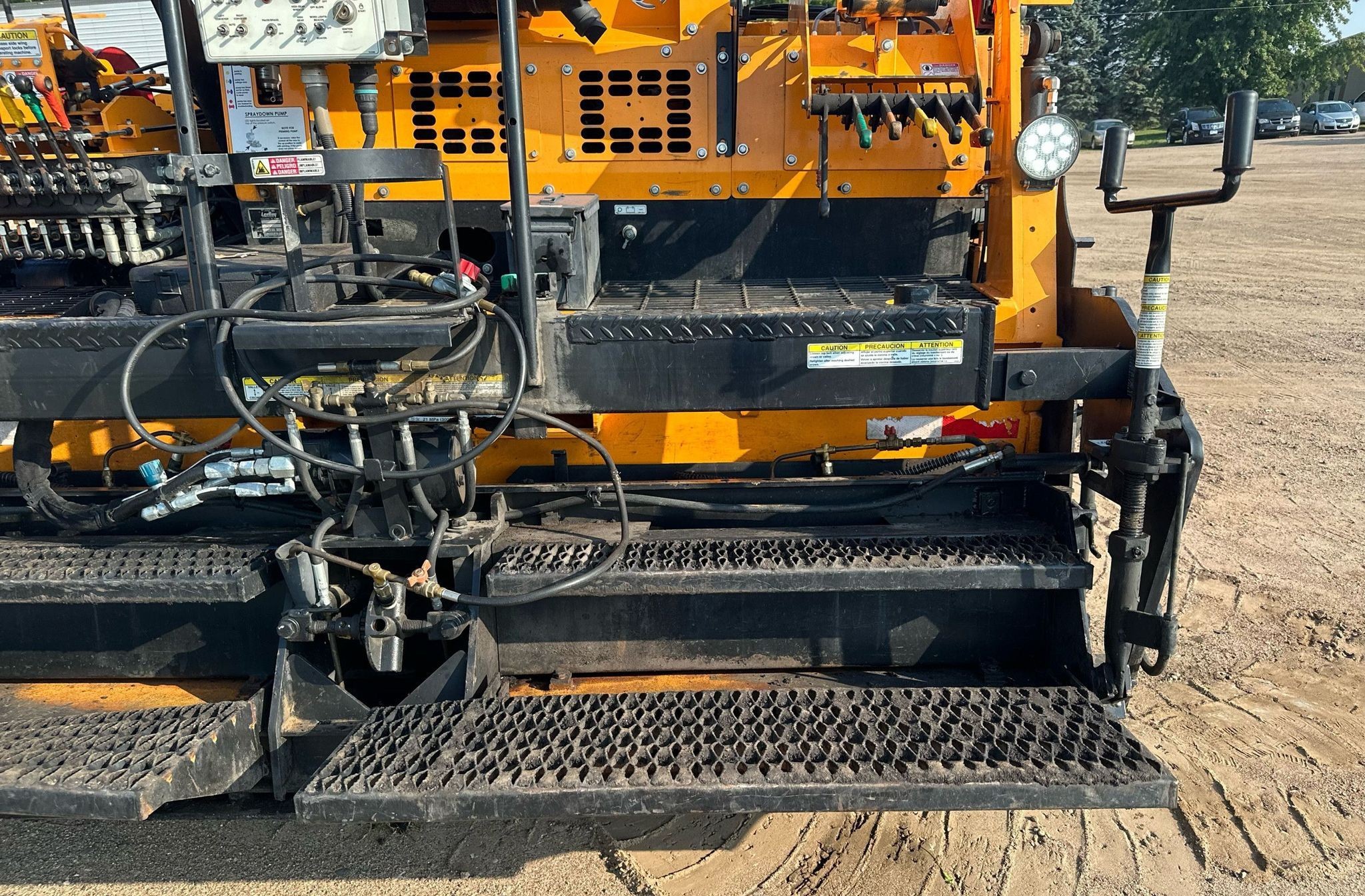 gallery 2018 LeeBoy 8500D paver