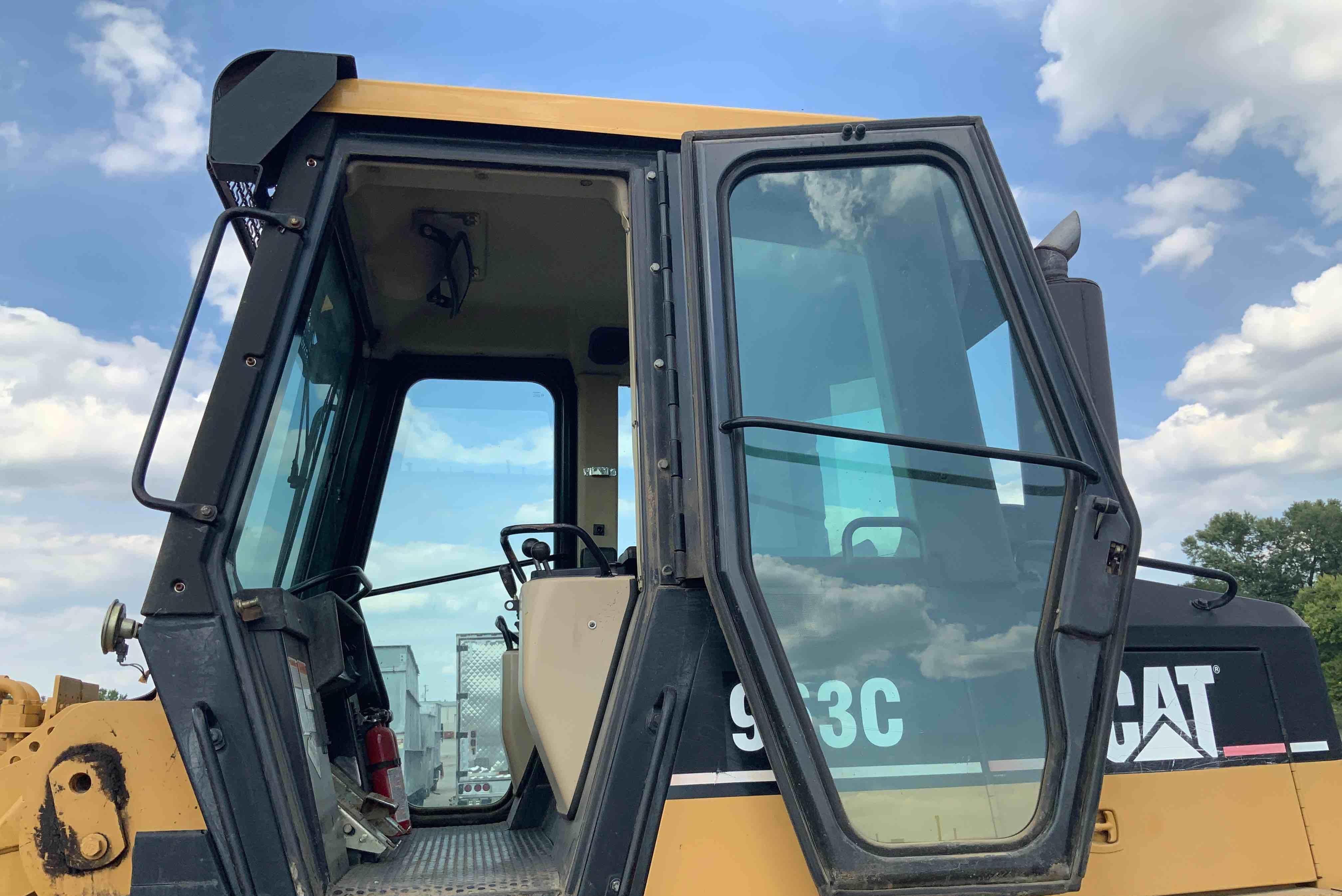 gallery 2002 Caterpillar 963C Track Loader