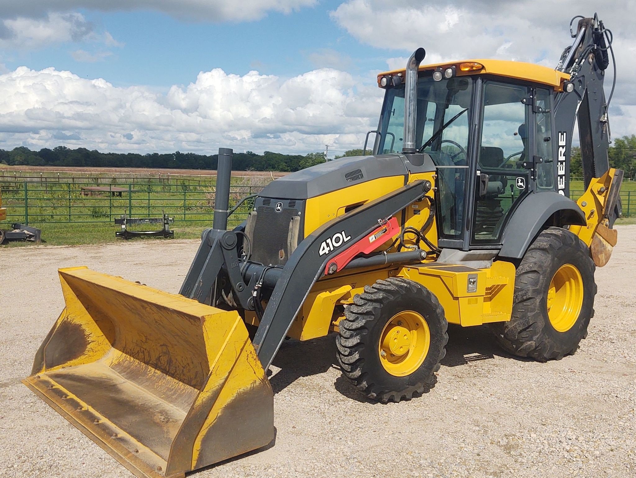 gallery 2018 John Deere 410L backhoe