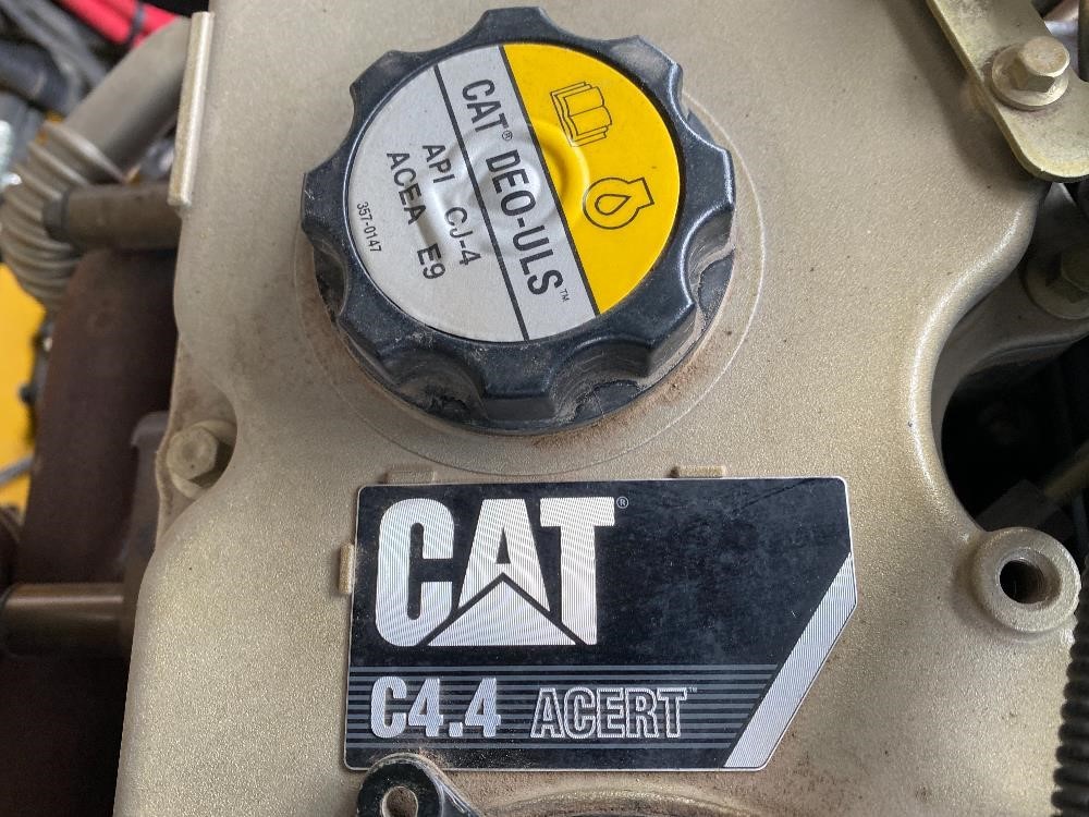 gallery 2019 Caterpillar TH408D 4x4x4 Ag Handler