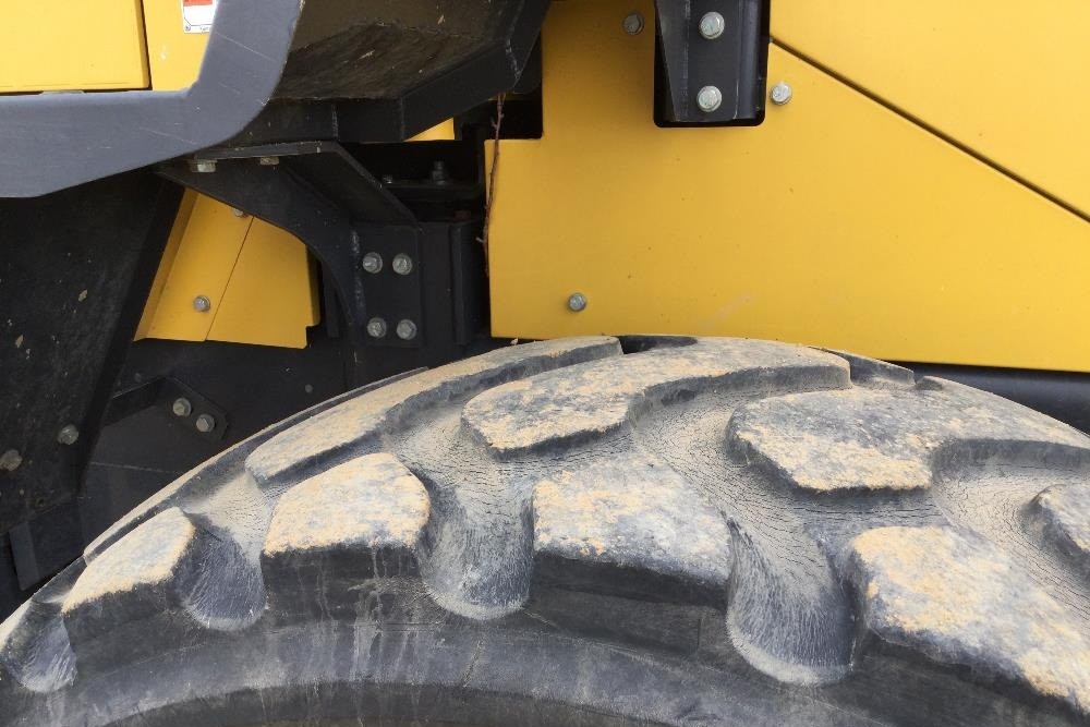 gallery 2018 Komatsu WA270-8 Wheel Loader
