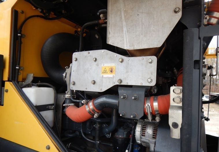 gallery 2014 Komatsu WA320-7 wheel loader