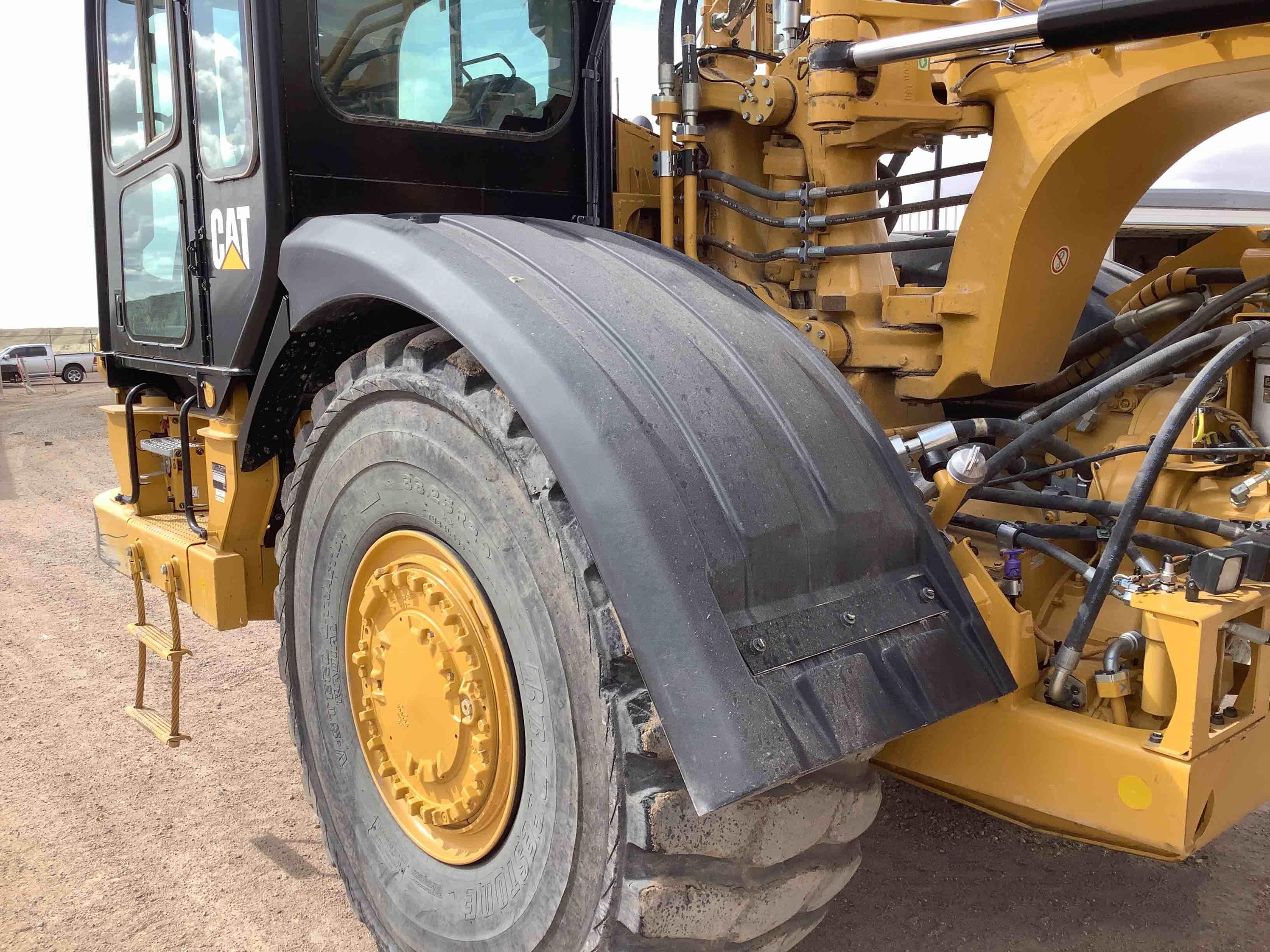 gallery 2017 Caterpillar 623K Self Propelled Elevating Scraper