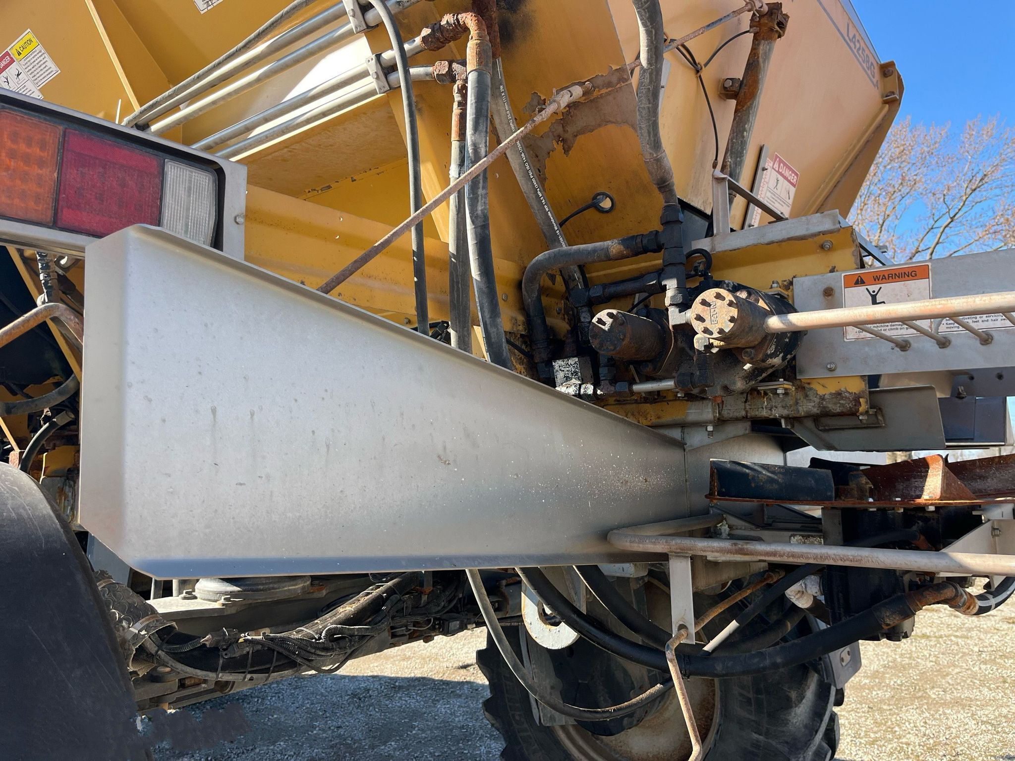 gallery 2013 Rogator RG1100 applicator