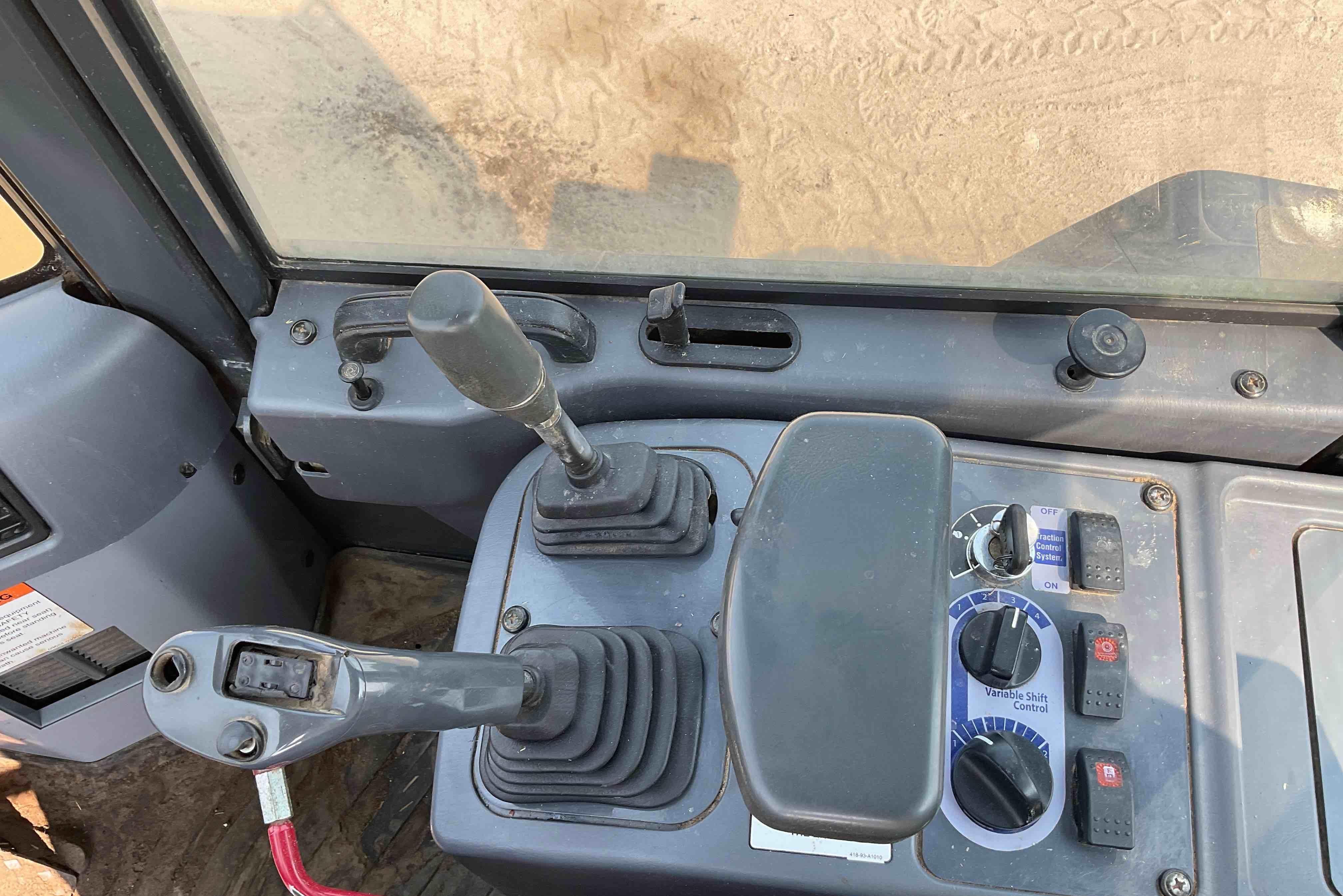 gallery 2008 Komatsu WA320-5L Wheel Loader W/Grapple