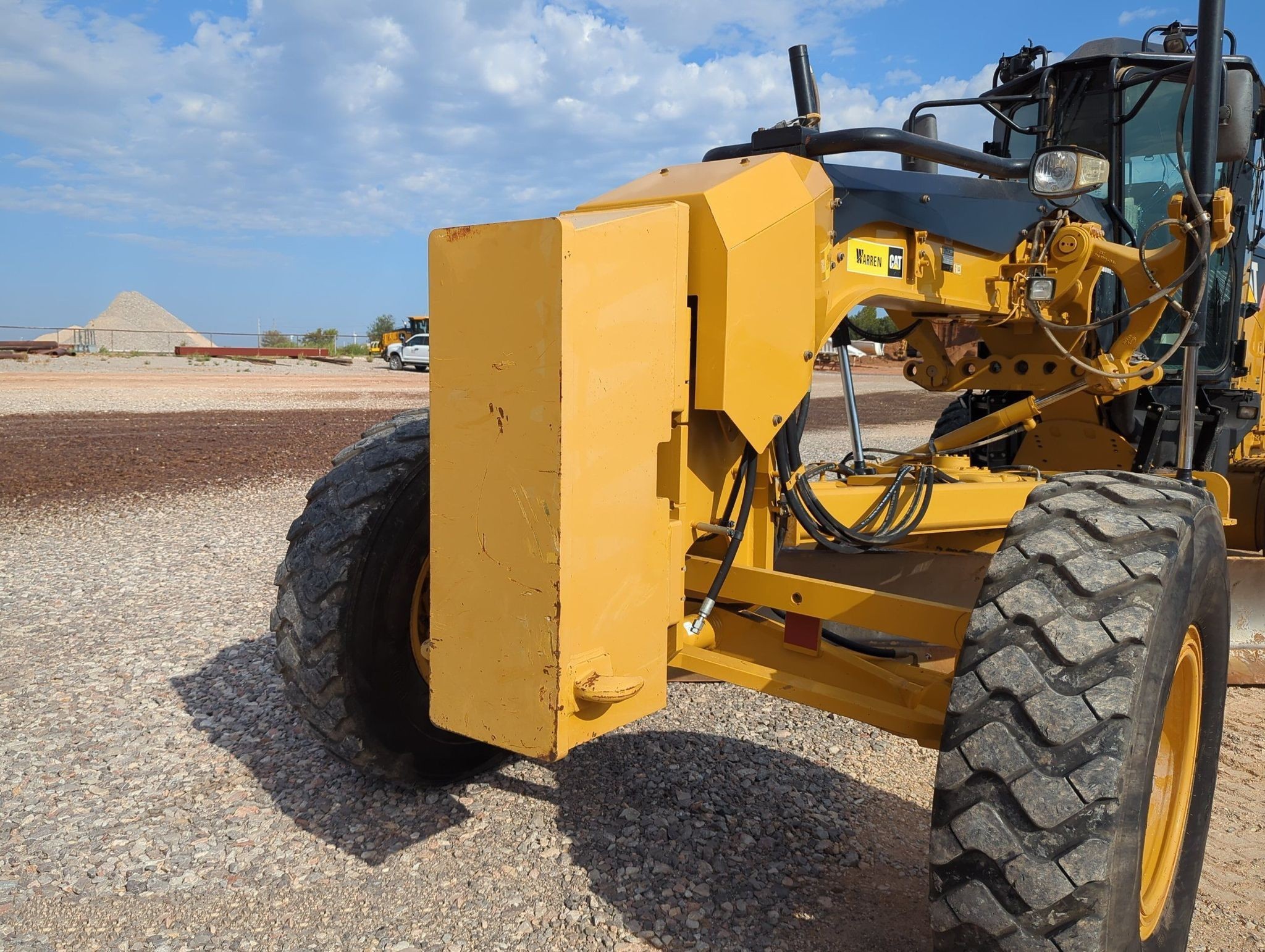 gallery 2013 Caterpillar 12M2 VHP Plus motor grader