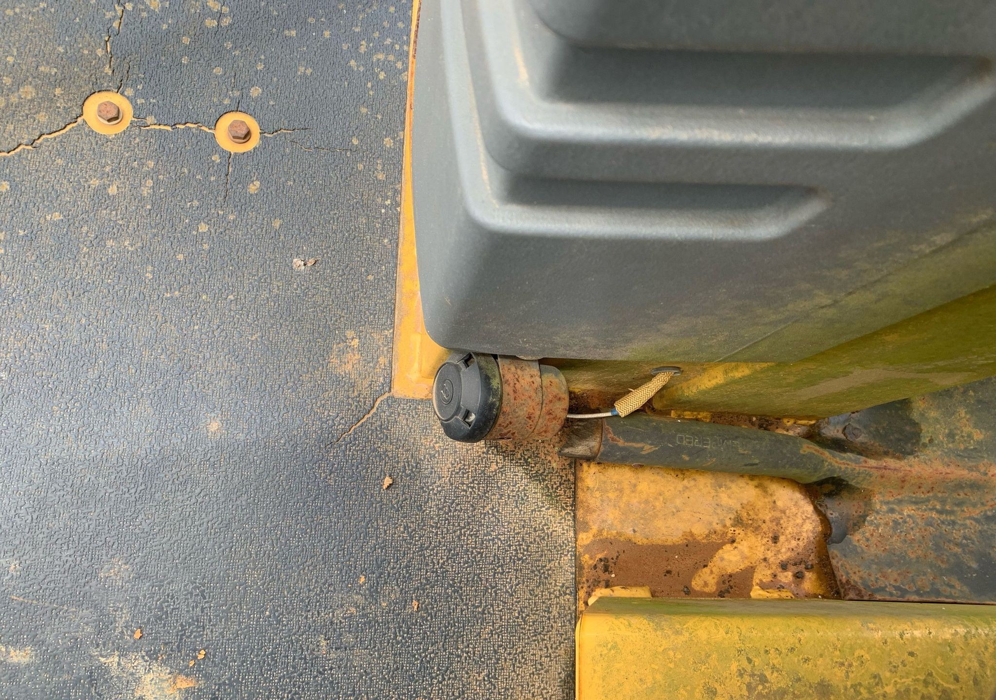 gallery 2008 Caterpillar CS56 single drum vibratory roller