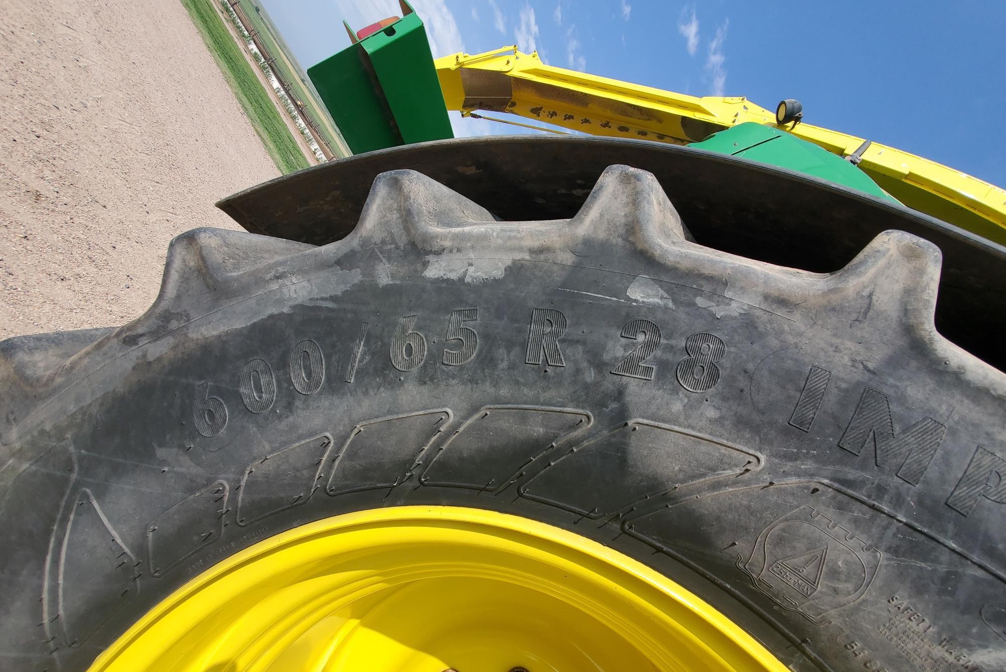 gallery 2015 John Deere 7980 Self-Propelled Forage Harvester