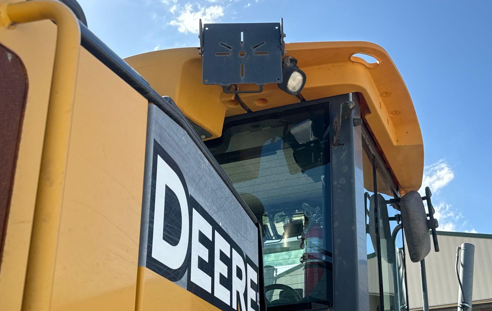 gallery 2013 John Deere 772G motor grader