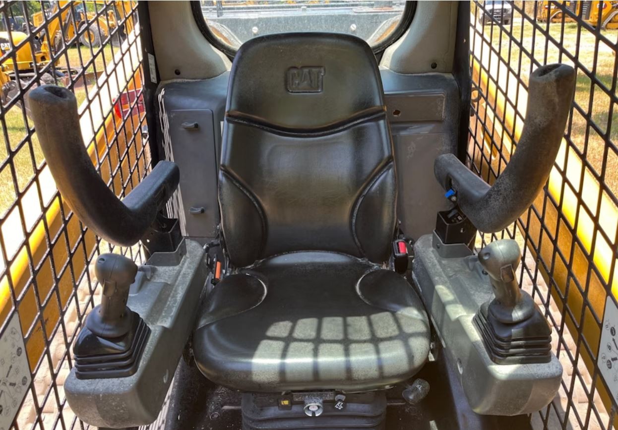 gallery 2022 Caterpillar 299D3 Skid Steer Track Loader