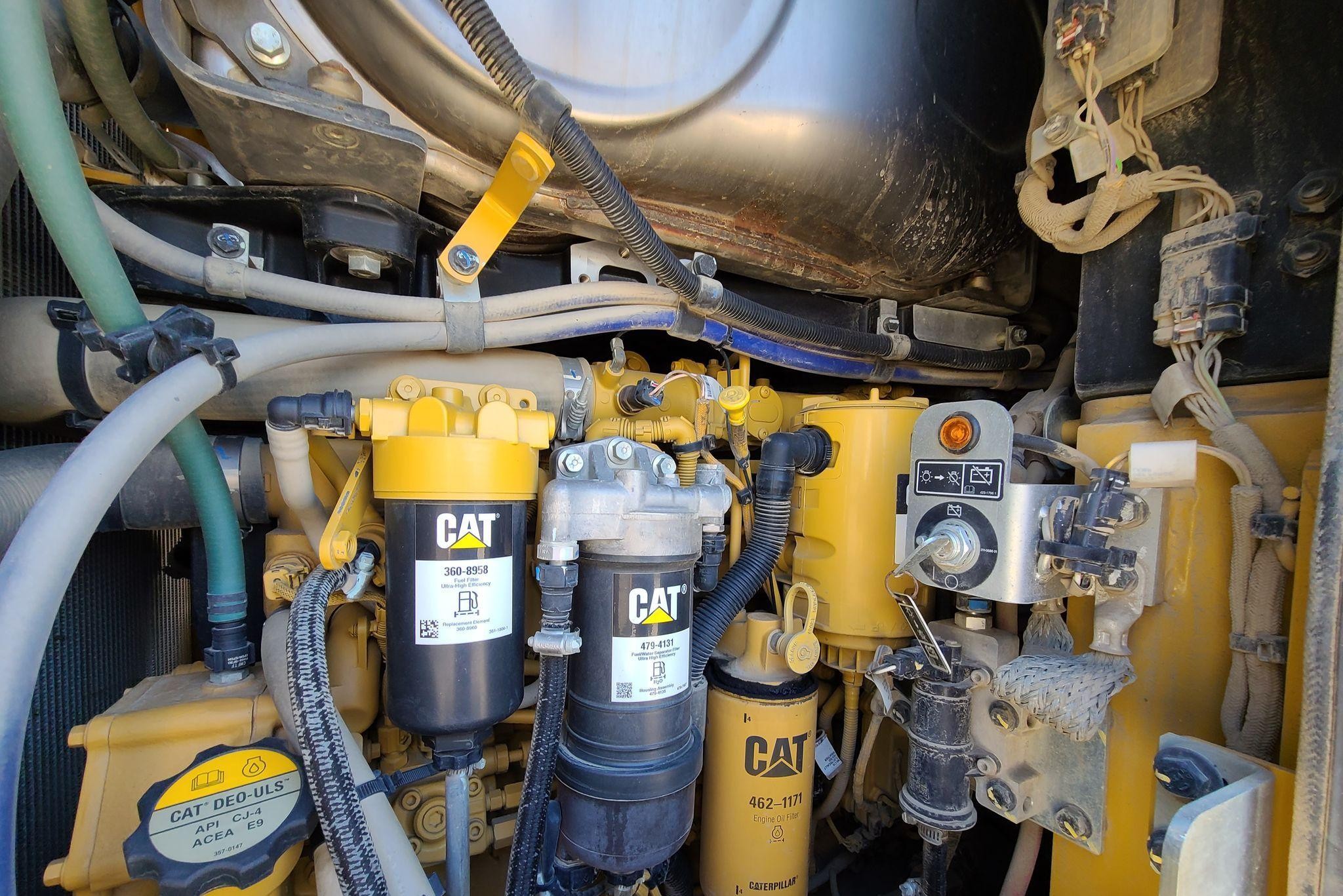 gallery 2018 Caterpillar 963K track loader