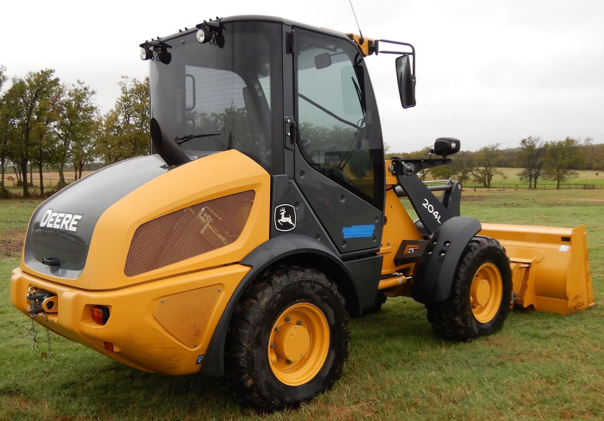 gallery 2018 John Deere 204L Wheel Loader