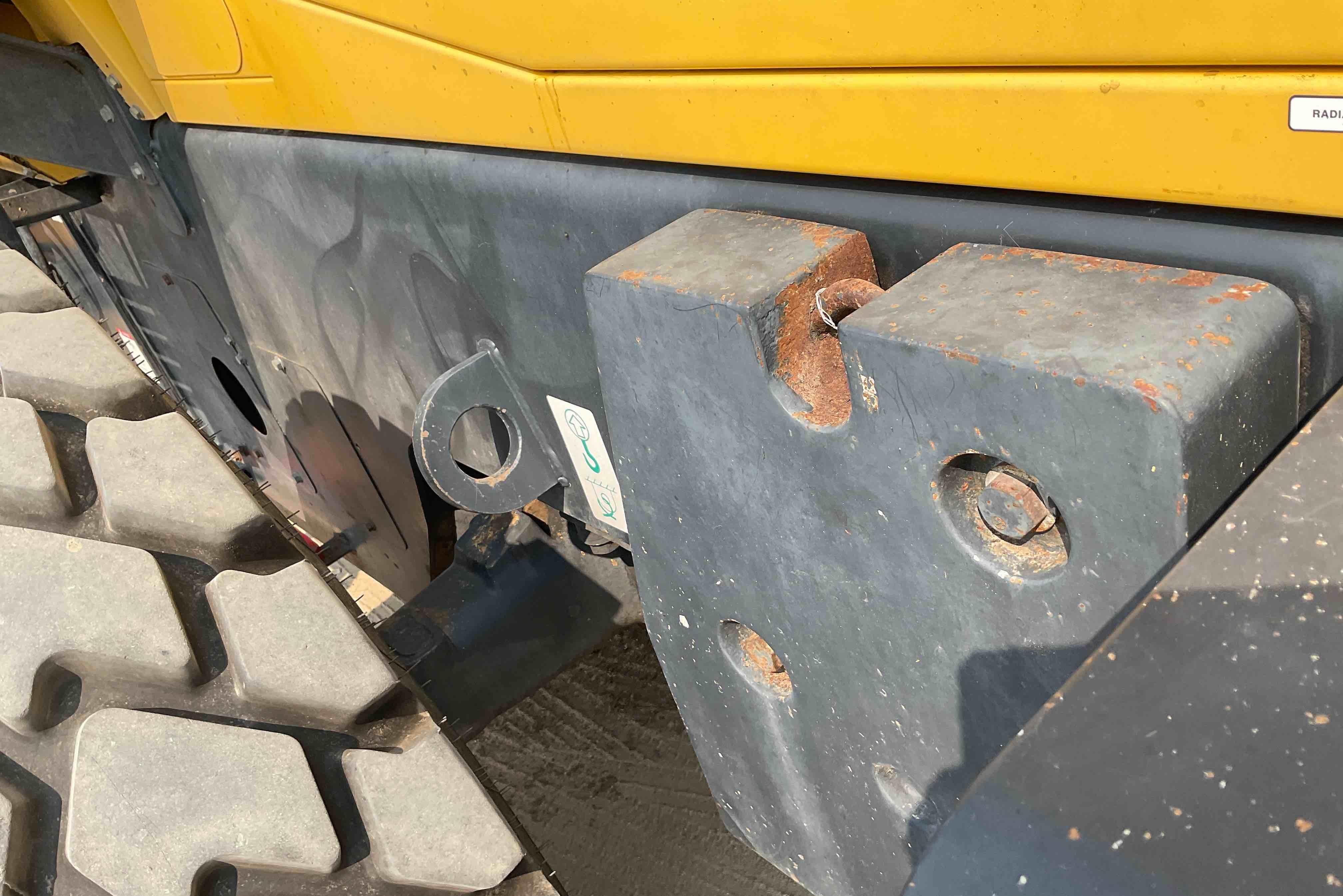 gallery 2008 Komatsu WA320-5L Wheel Loader W/Grapple