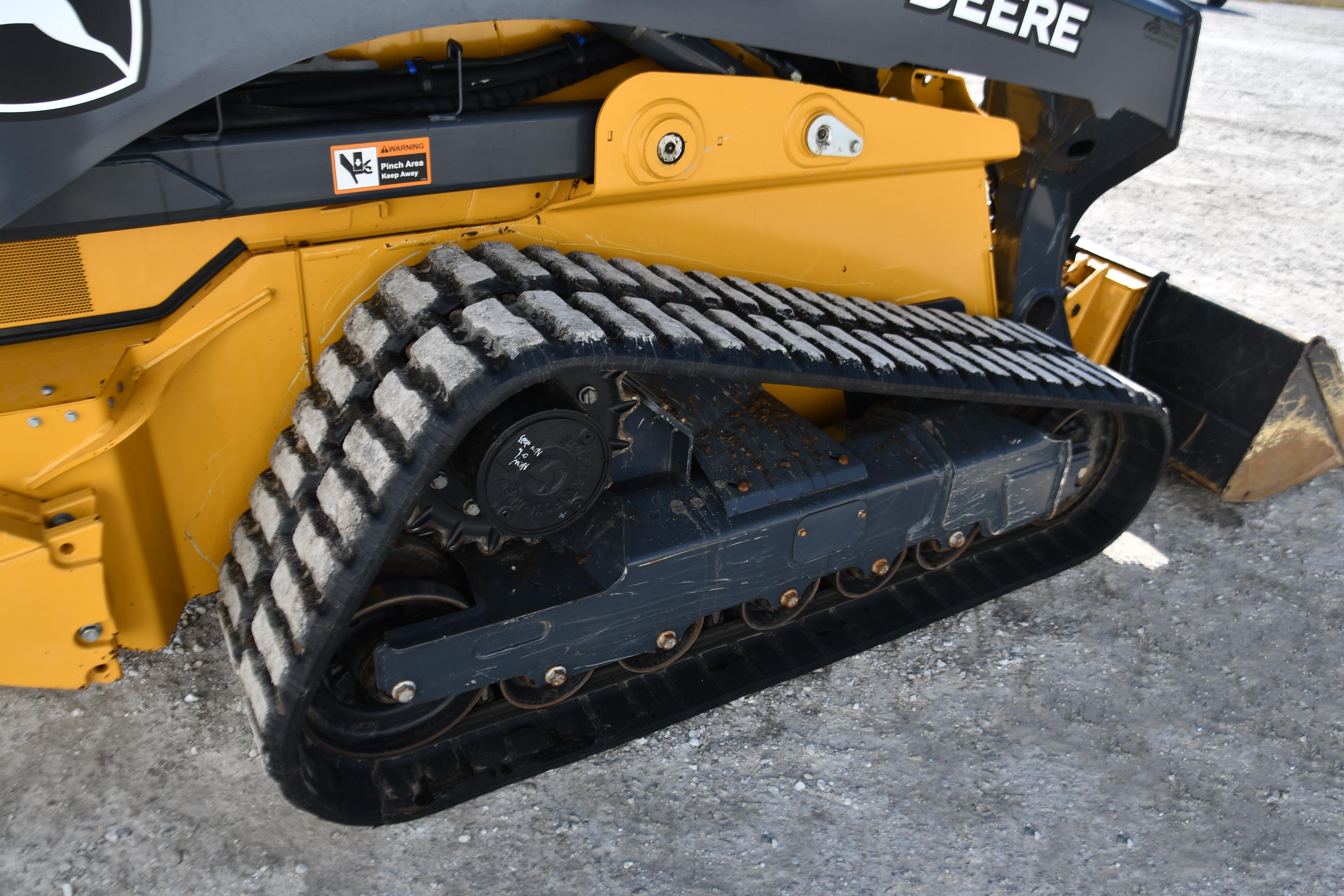gallery 2022 JohnDeere 333G compact track loader