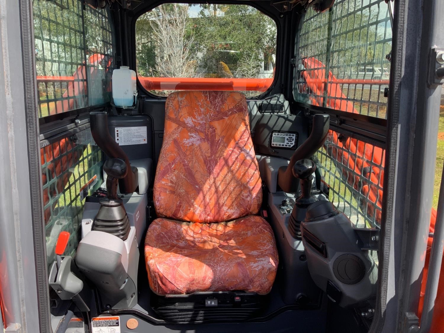 gallery 2018 Kubota SVL75-2 Compact Track Loader