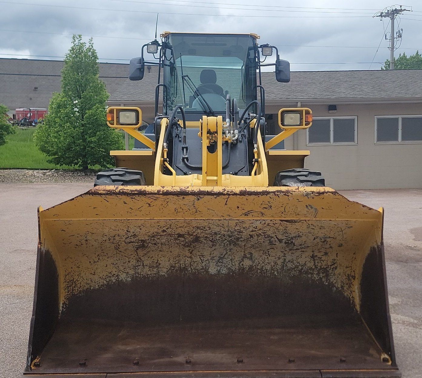 gallery 2005 Komatsu WA320 wheel loader