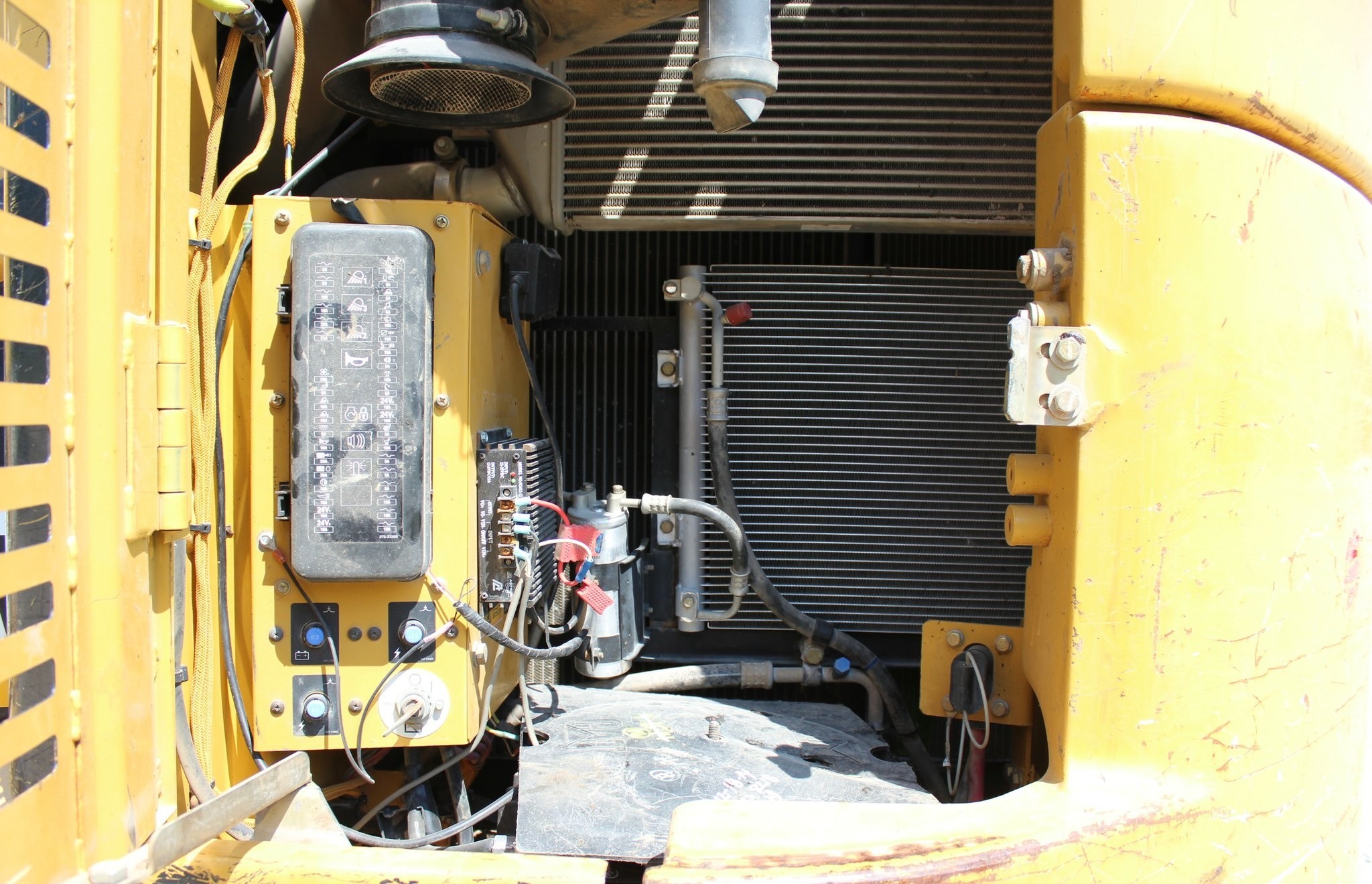 gallery 2008 Caterpillar 321D LCR excavator