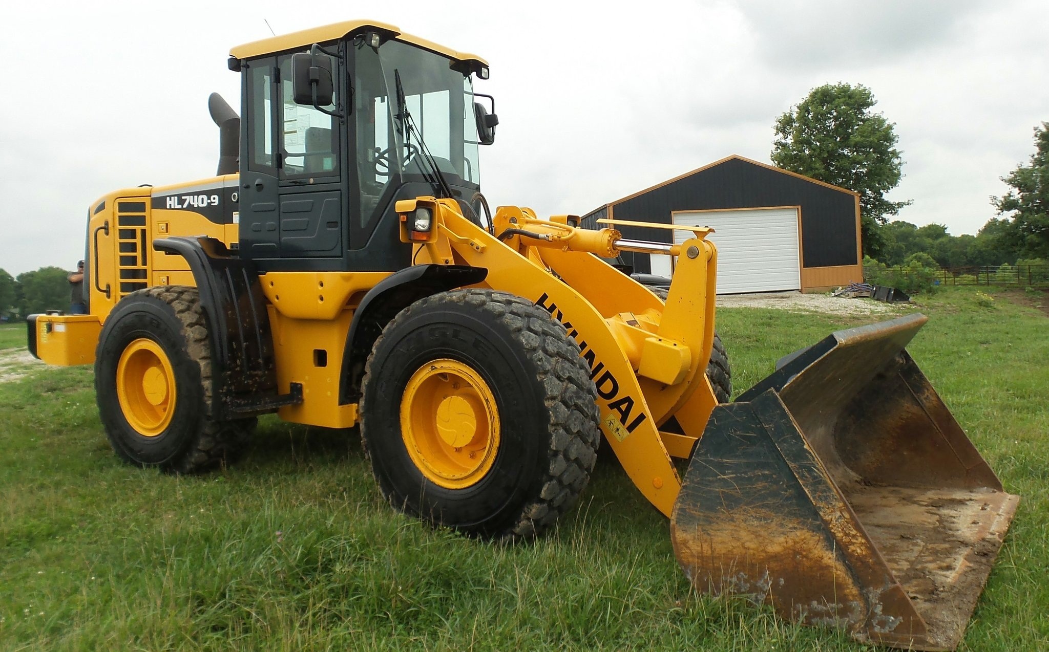 gallery 2013 Hyundai HL740-9 wheel loader