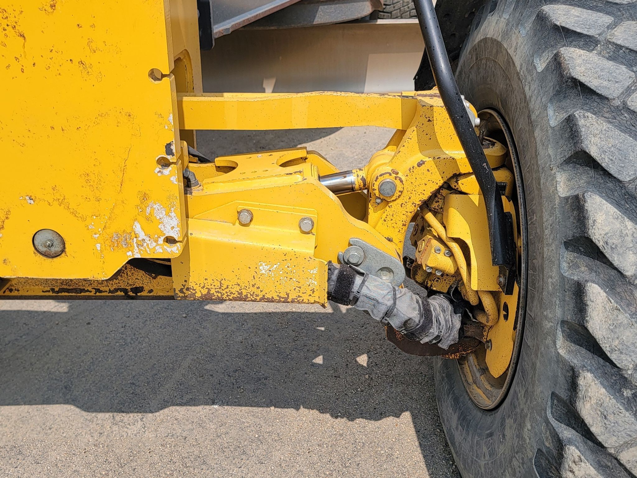 gallery 2016 John Deere 772GP motor grader
