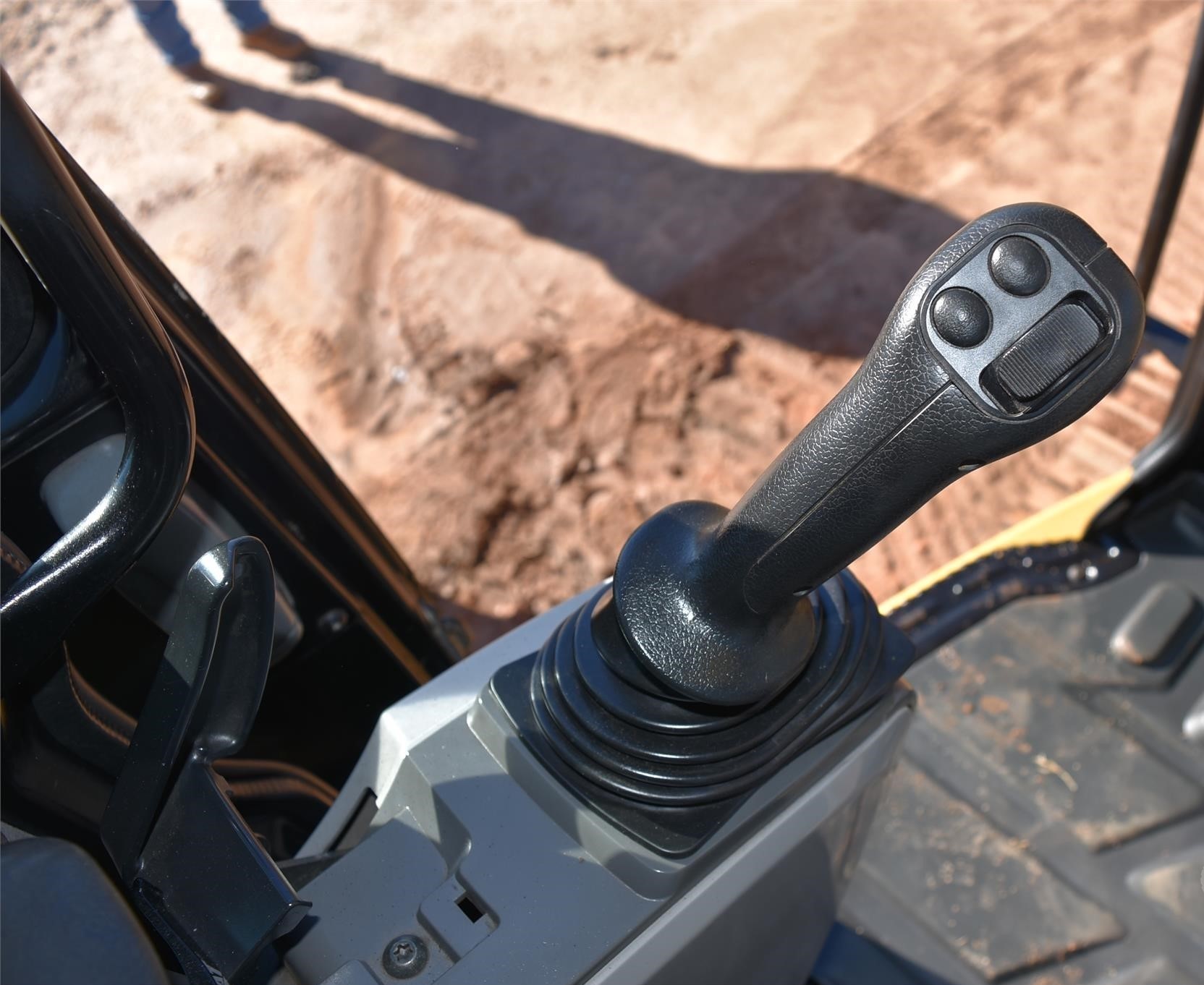 gallery 2018 CATERPILLAR 315F LCR