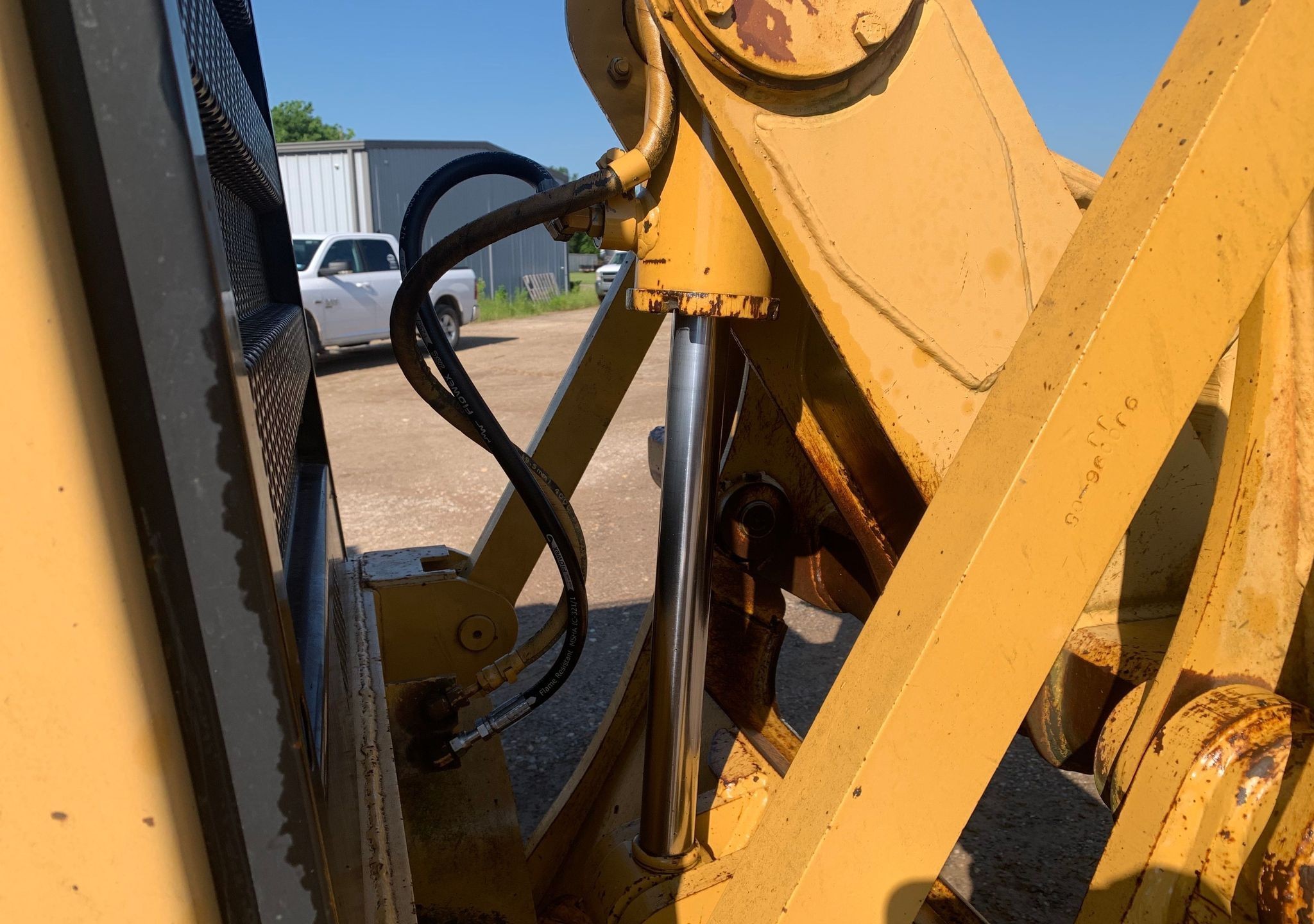 gallery 2001 Caterpillar 140H motor grader