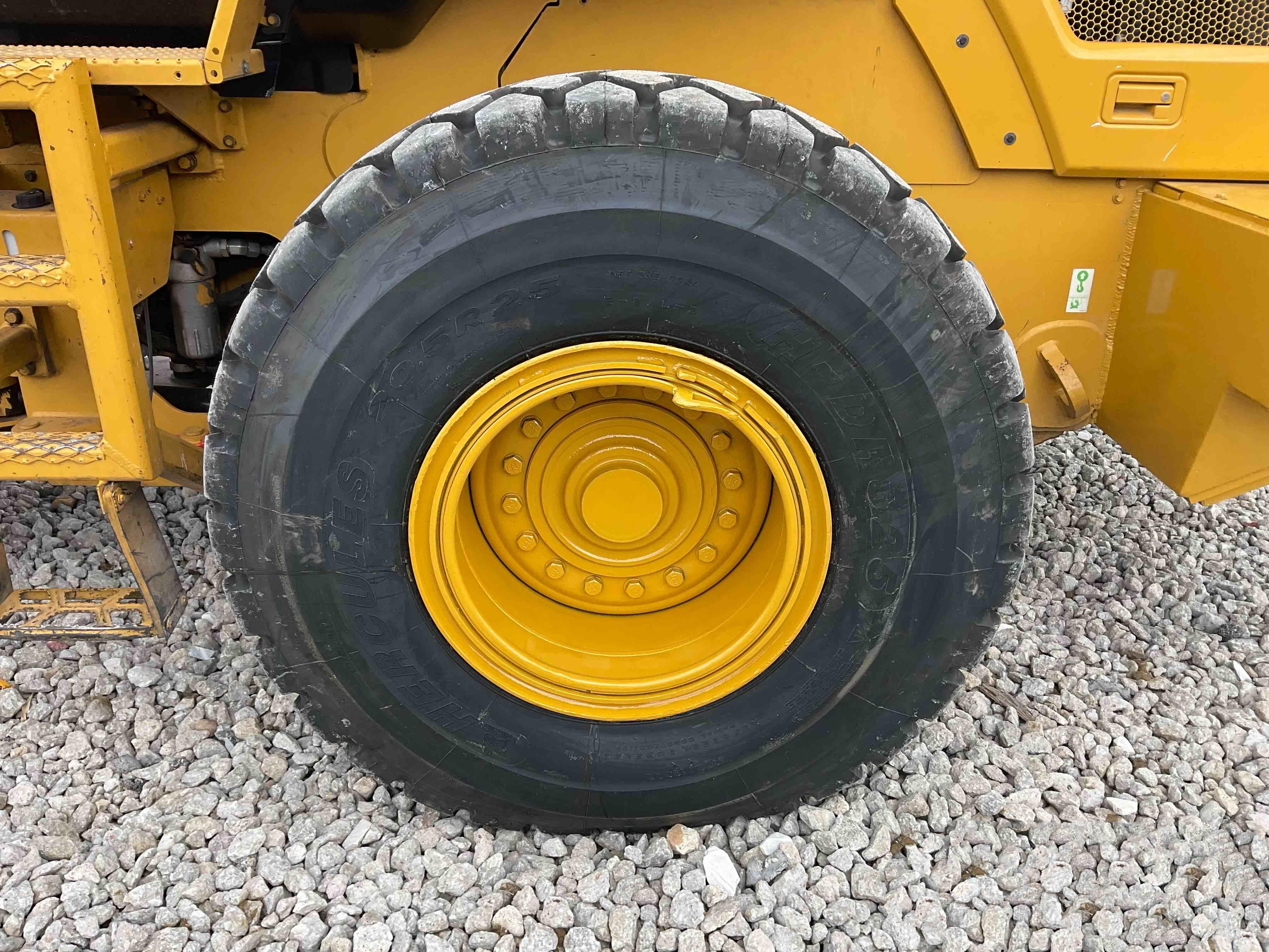 gallery 2016 Caterpillar 938M Wheel Loader