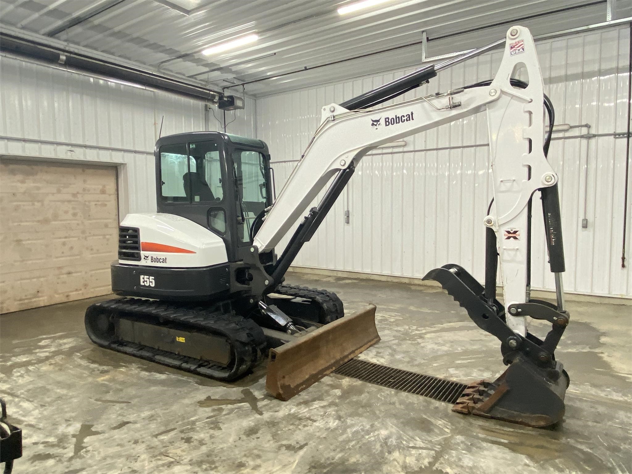 gallery 2018 BOBCAT E55 Mini Excavator