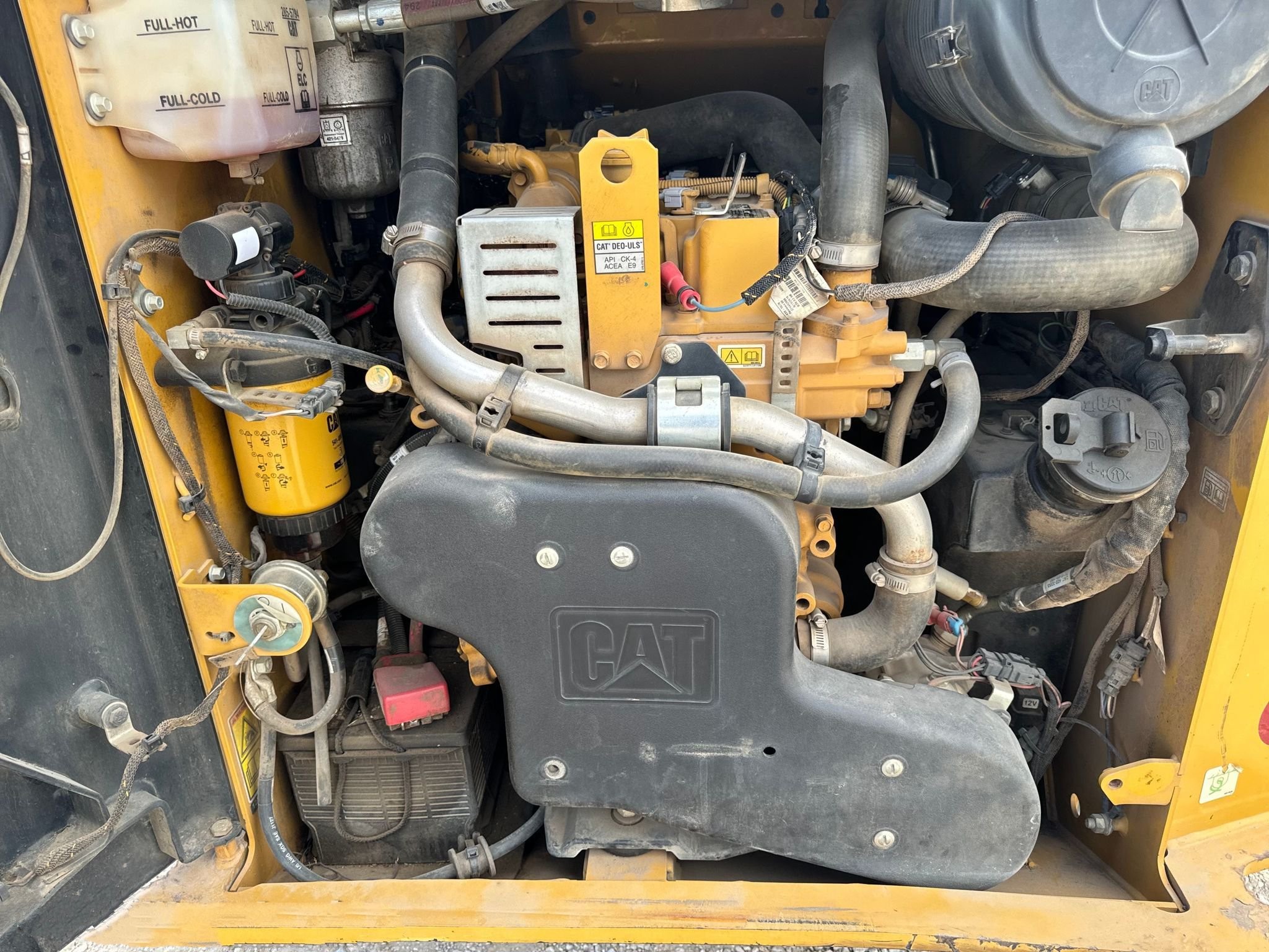 gallery 2019 Caterpillar 259D3 tracked skid steer loader