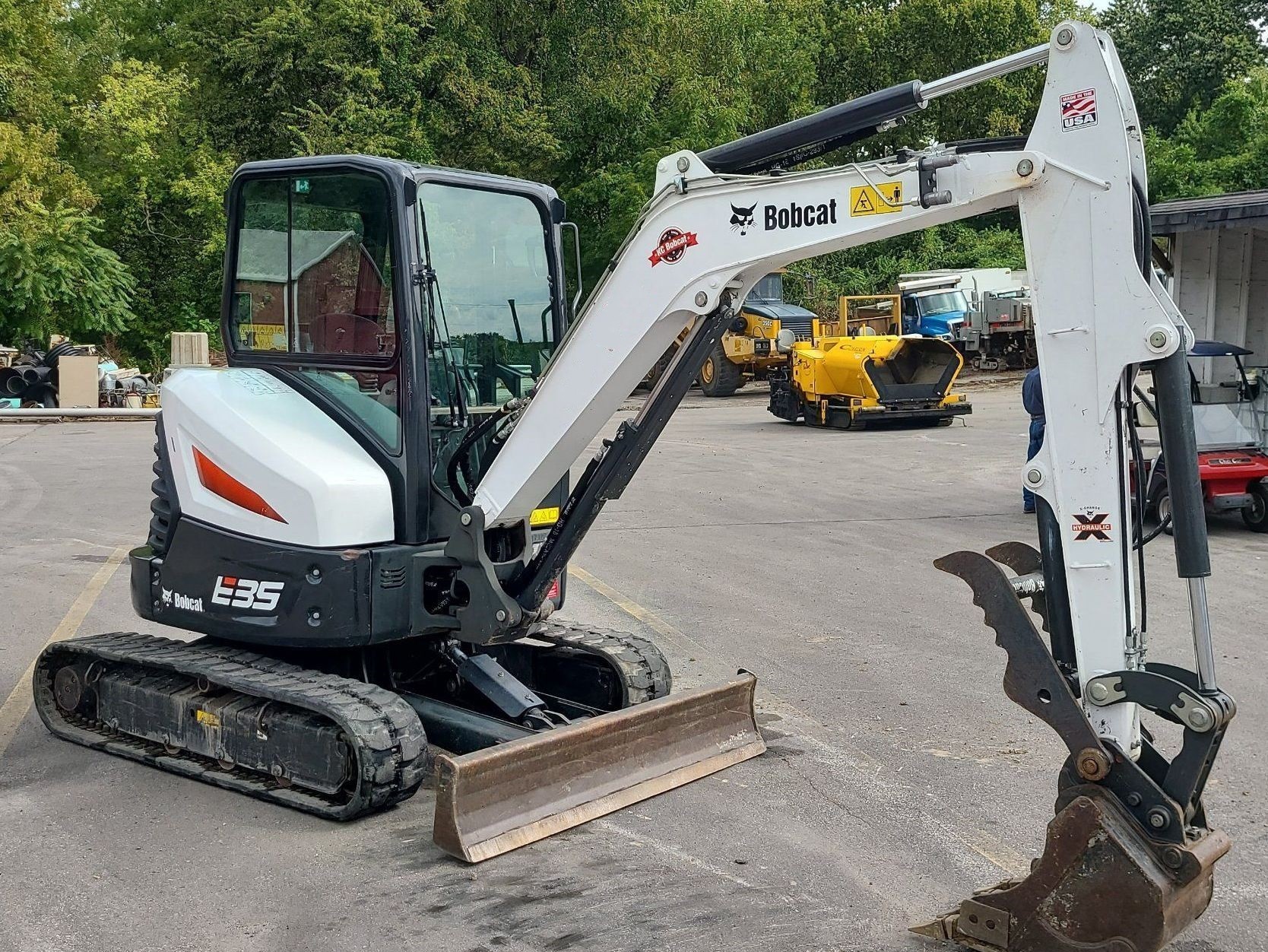 gallery 2020 Bobcat E35i mini excavator