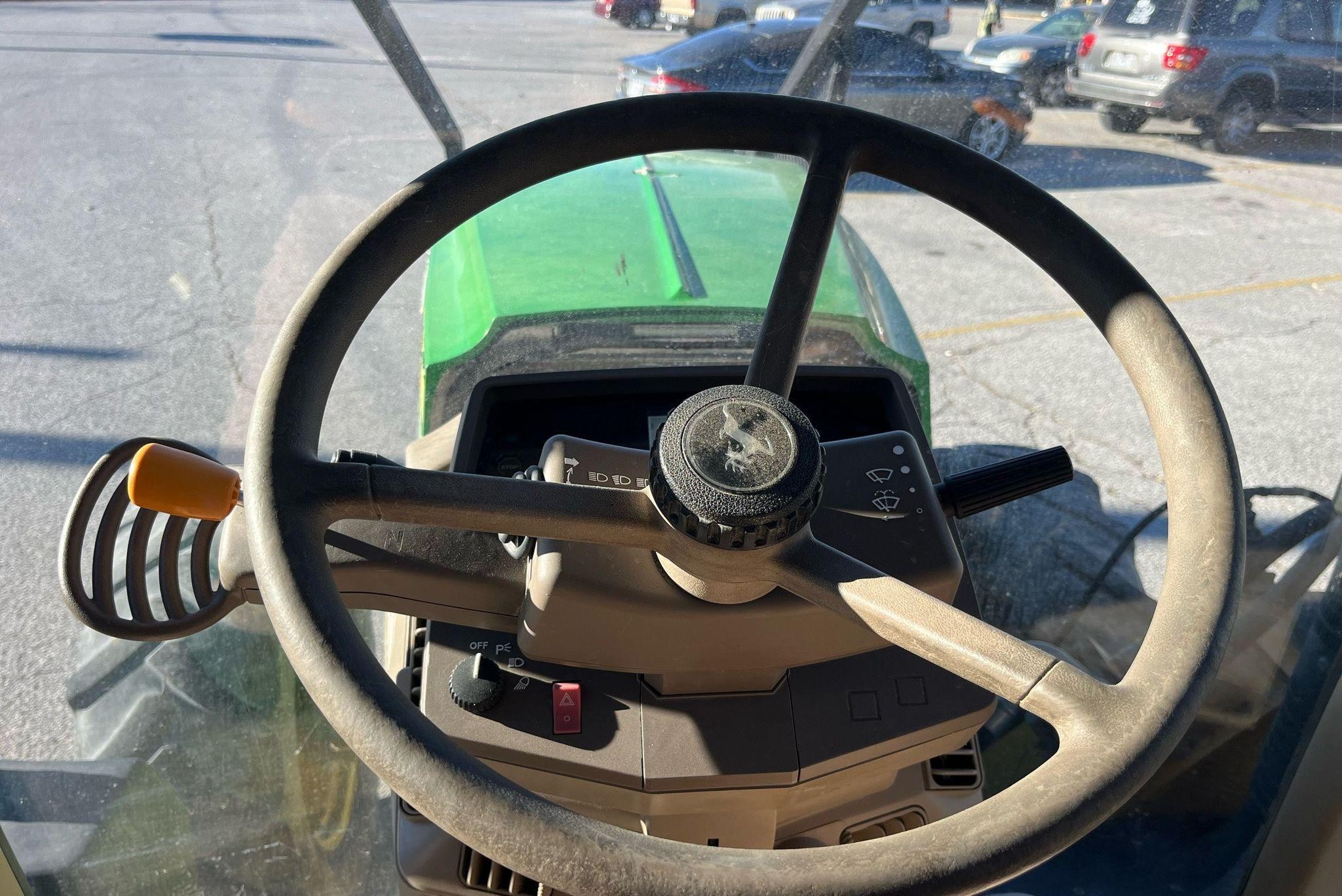 gallery 2015 John Deere 6125M MFWD tractor