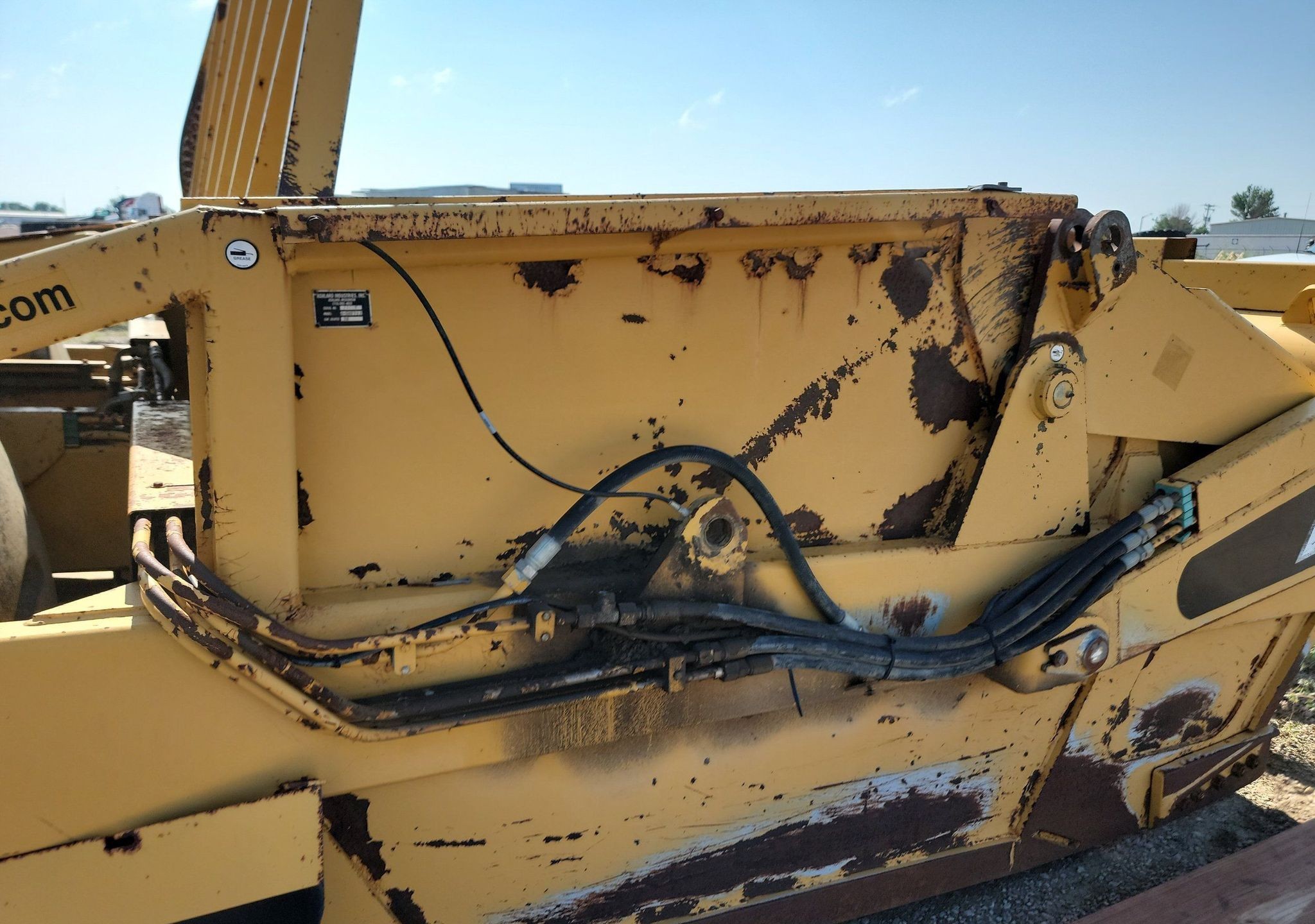 gallery Volvo T450D 4WD scraper tractor
