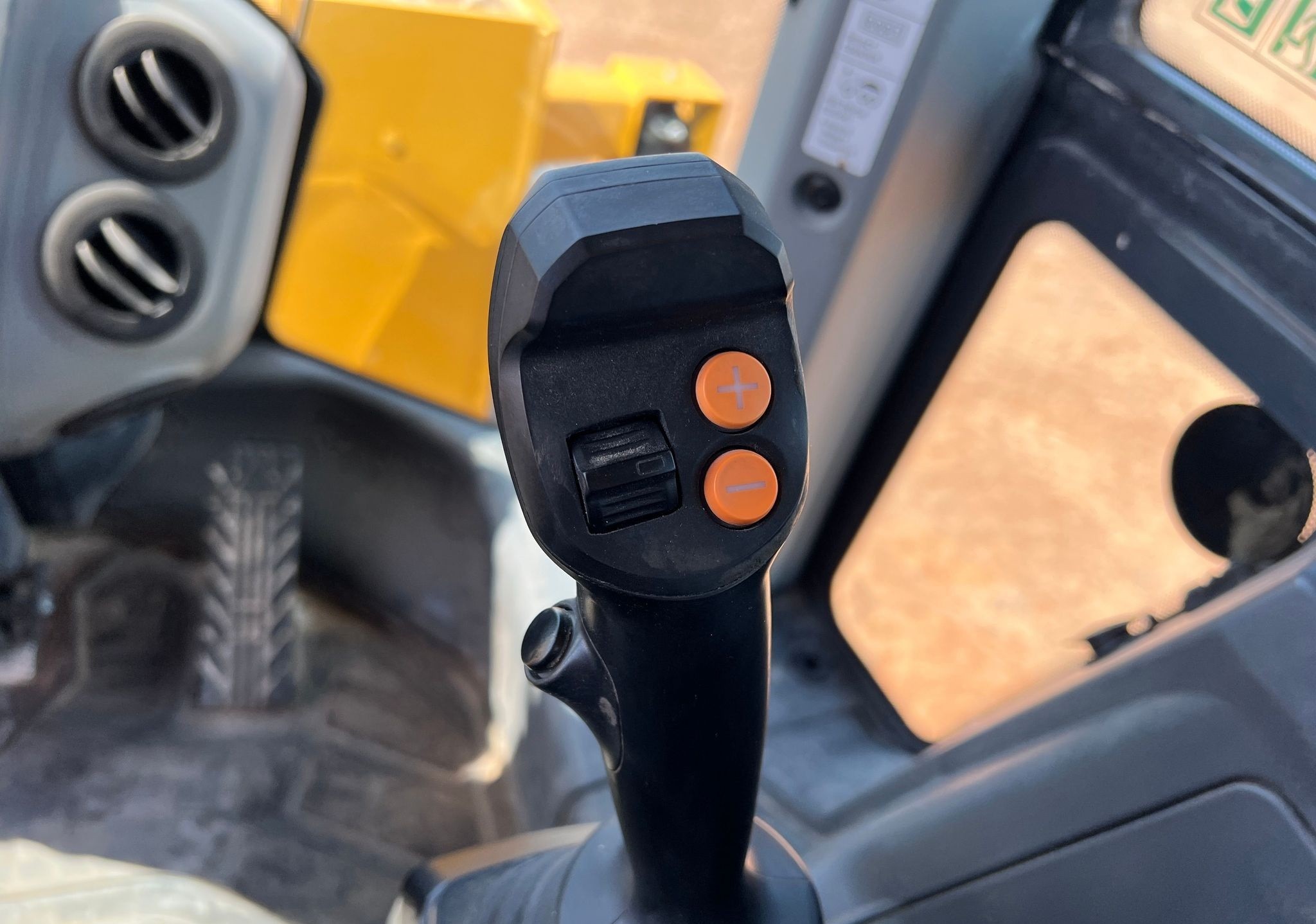 gallery 2021 John Deere 624 P-Tier wheel loader