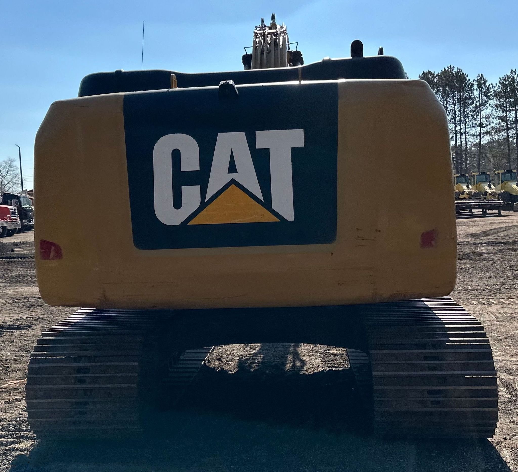 gallery 2015 Caterpillar 323FL excavator