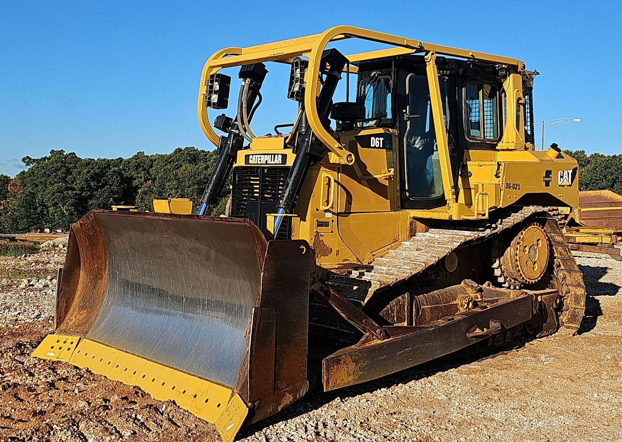 gallery 2014 Caterpillar D6T XL dozer