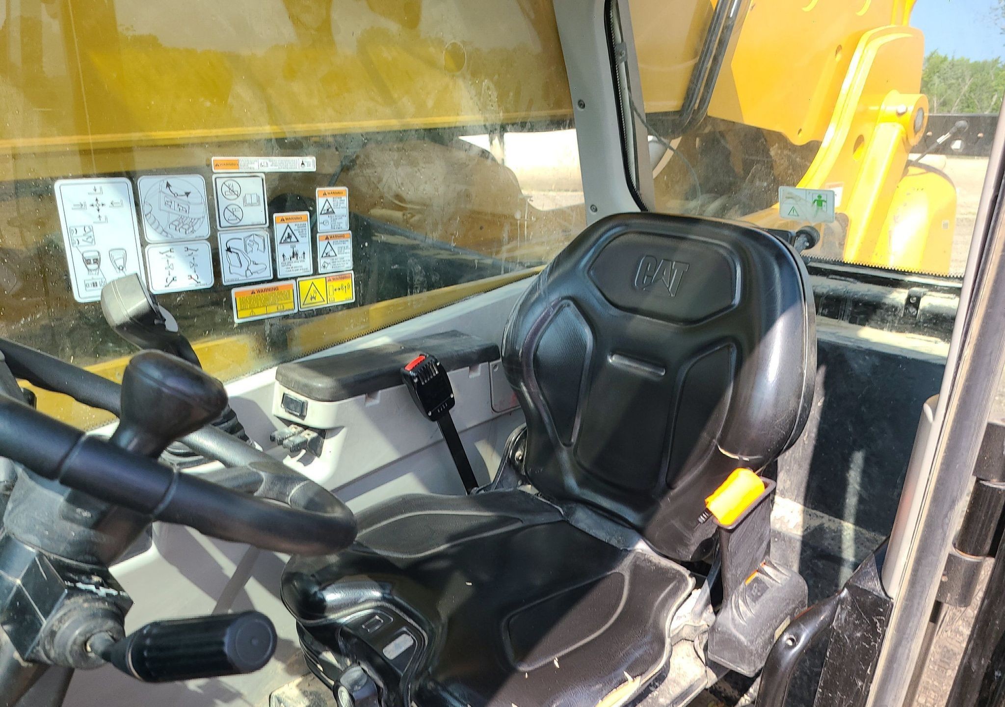 gallery 2017 Caterpillar TL1255D telehandler