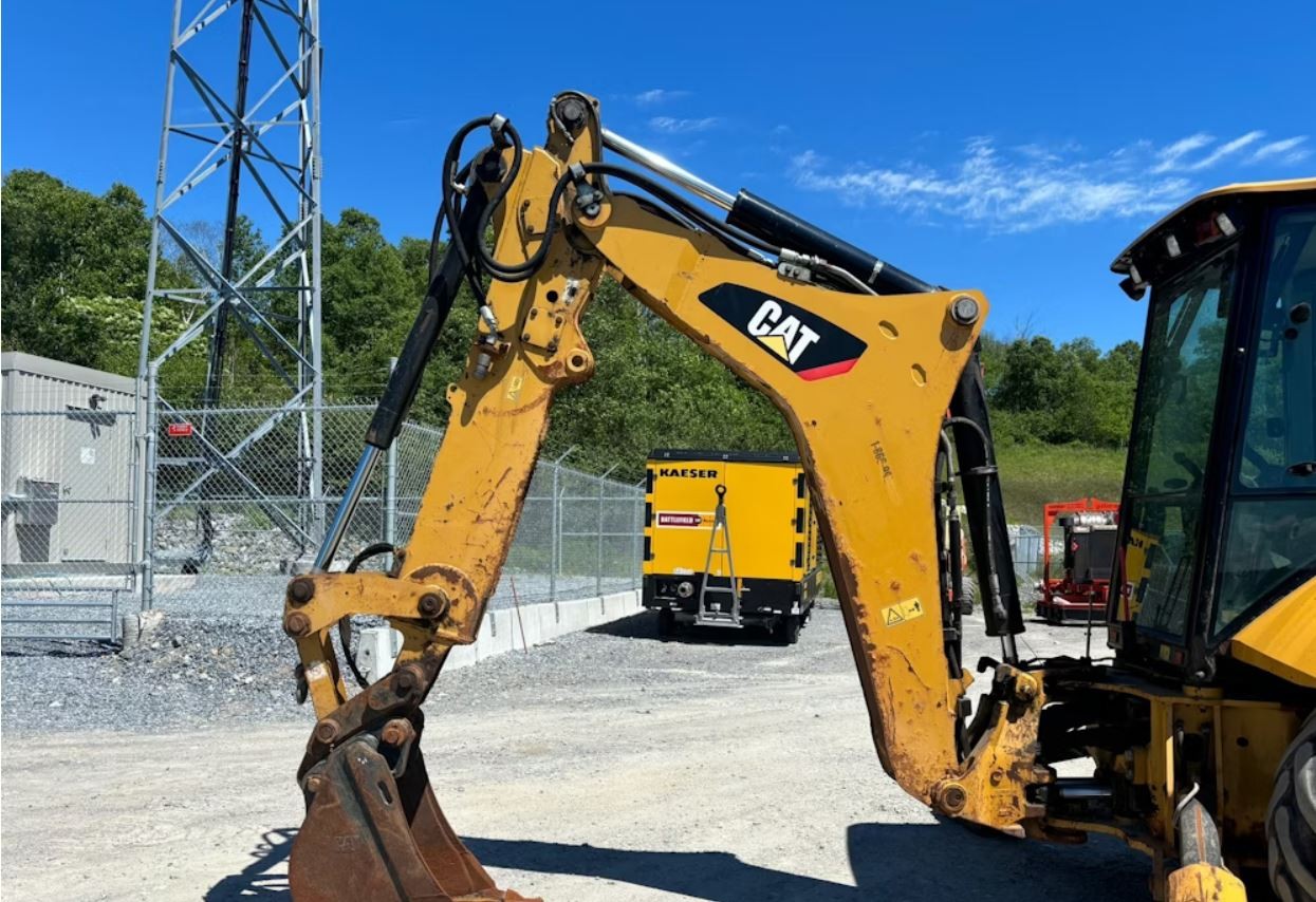 gallery 2016 Caterpillar 420F2 IT 4WD Backhoe