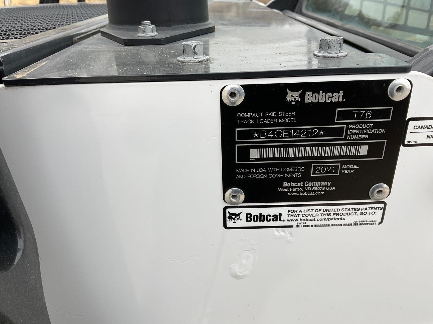 gallery 2021 Bobcat T76 R-Series Compact Track Loader