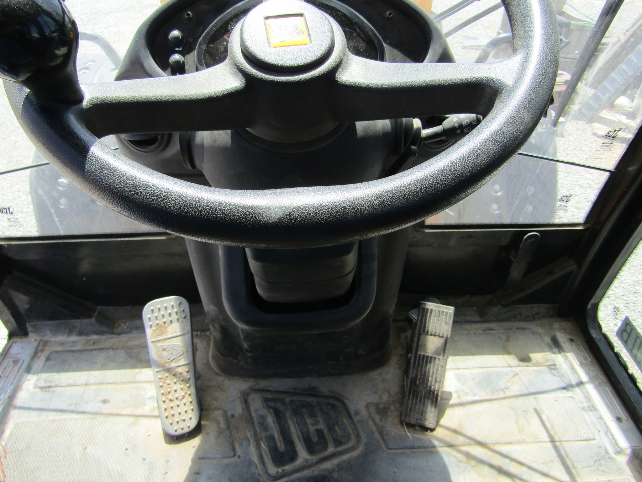 gallery 2013 JCB TM320 articulated telehandler