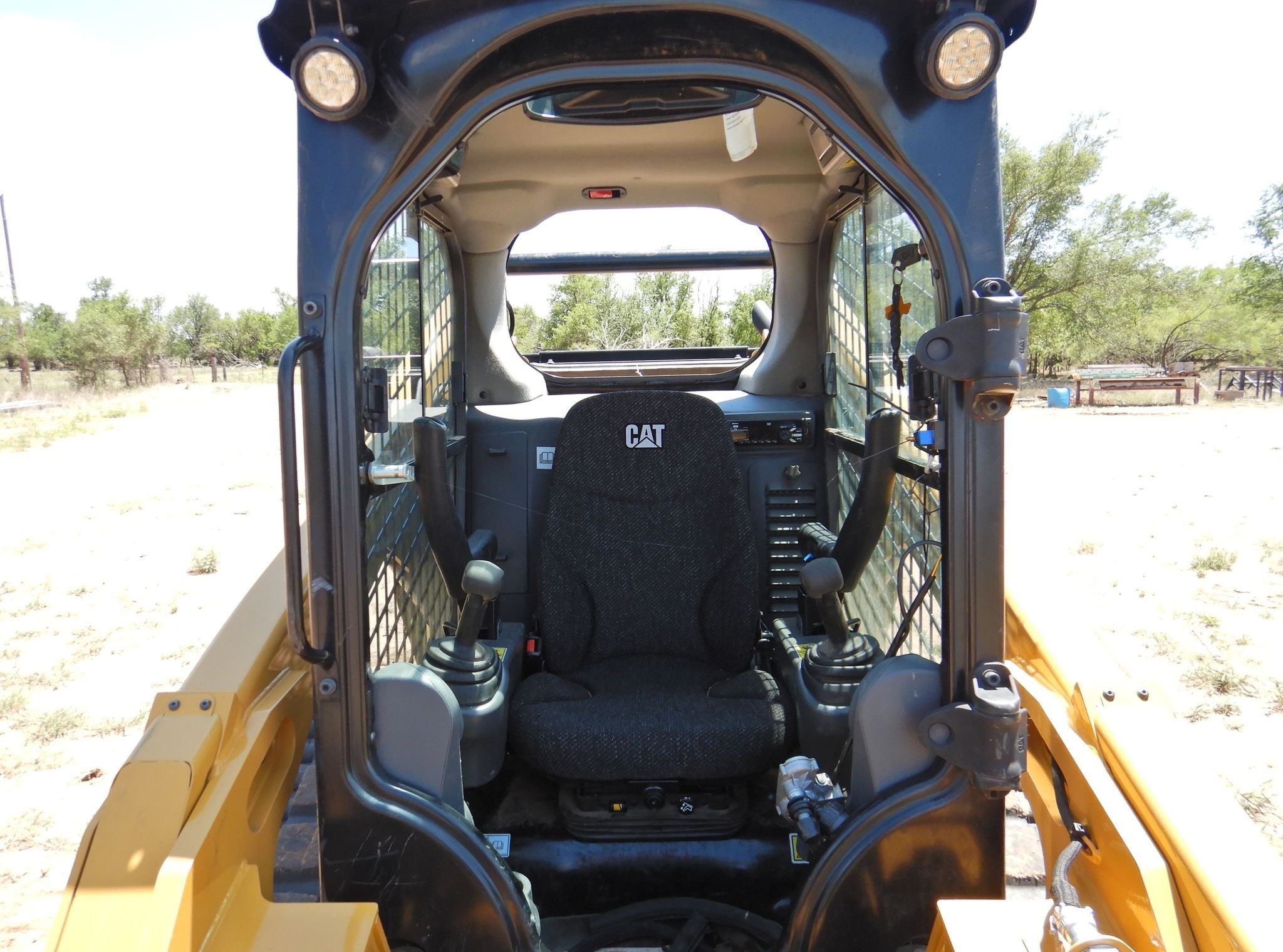 gallery 2019 Caterpillar 289D tracked skid steer loader