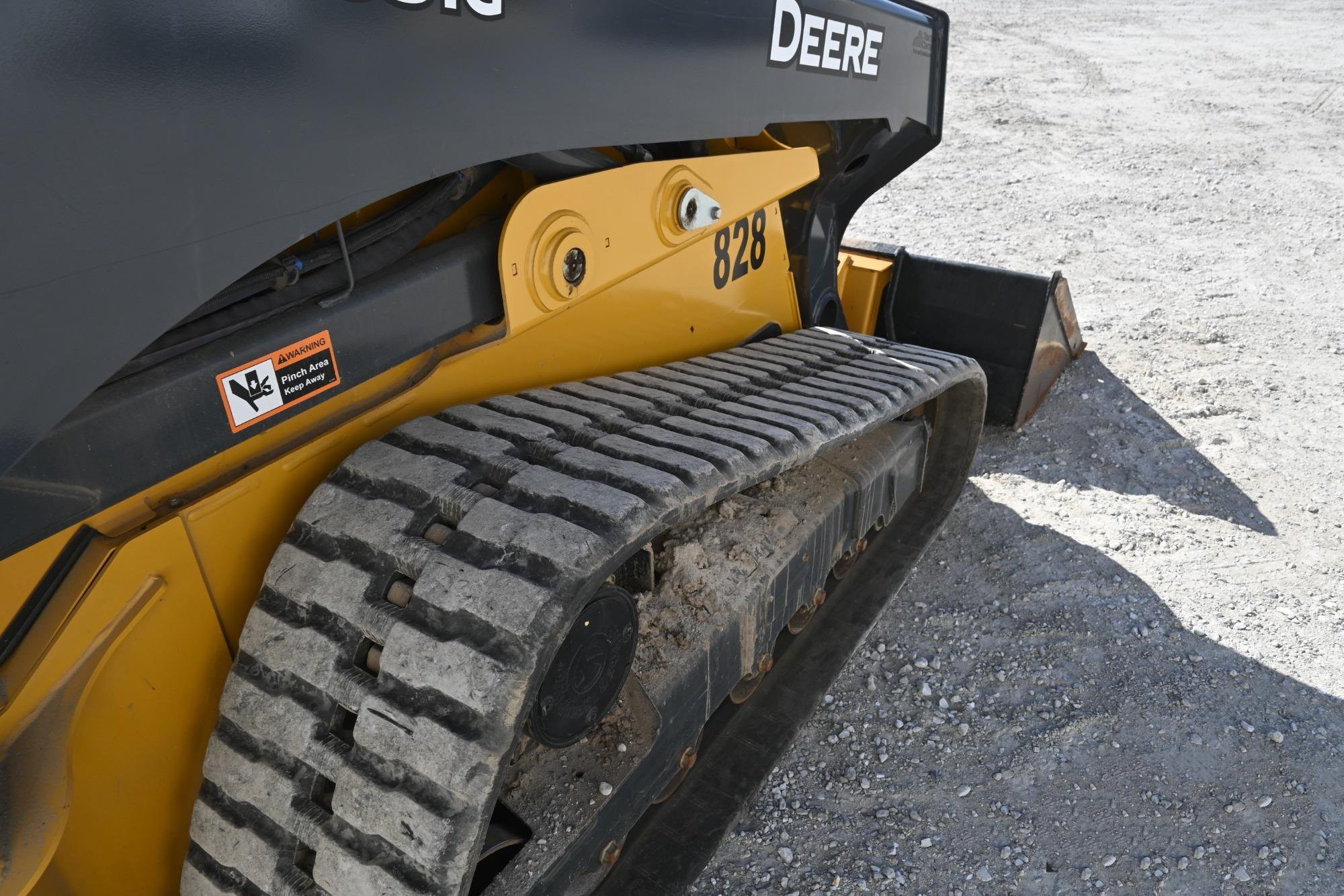 gallery 2022 John Deere 331G compact track loader