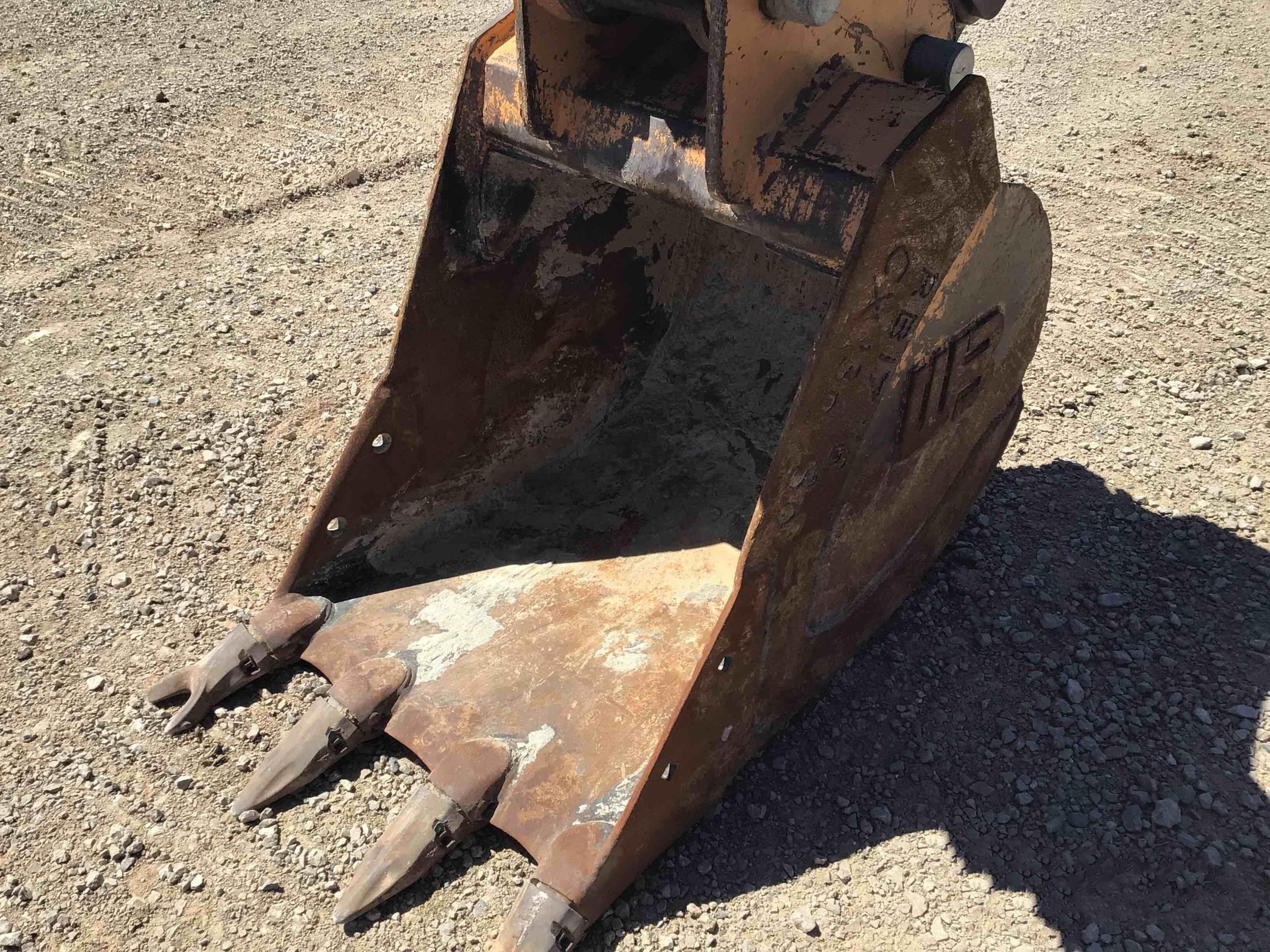 gallery 2016 Case CX130C Excavator