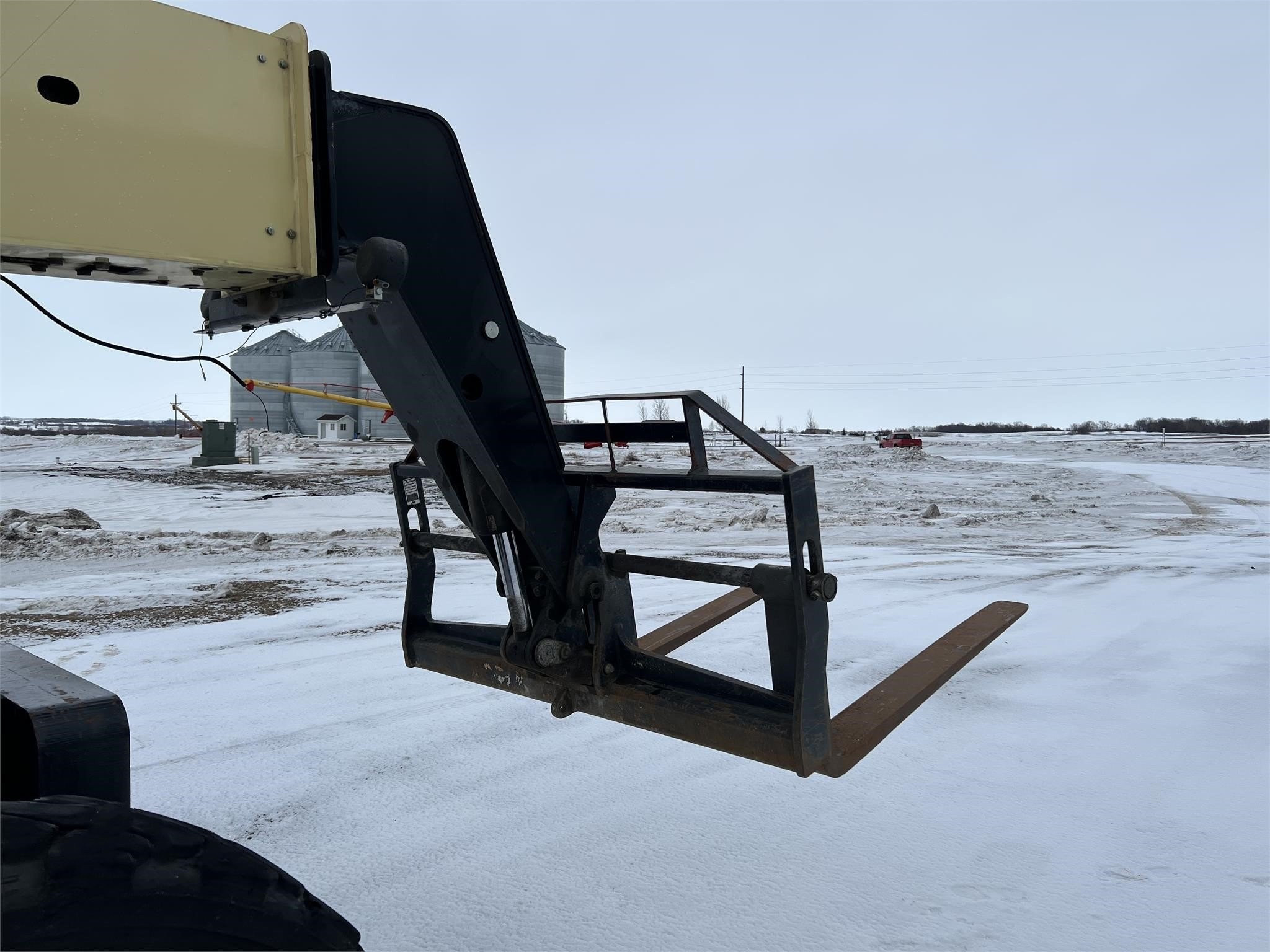 gallery 2015 JLG G9-43A Tellahandler