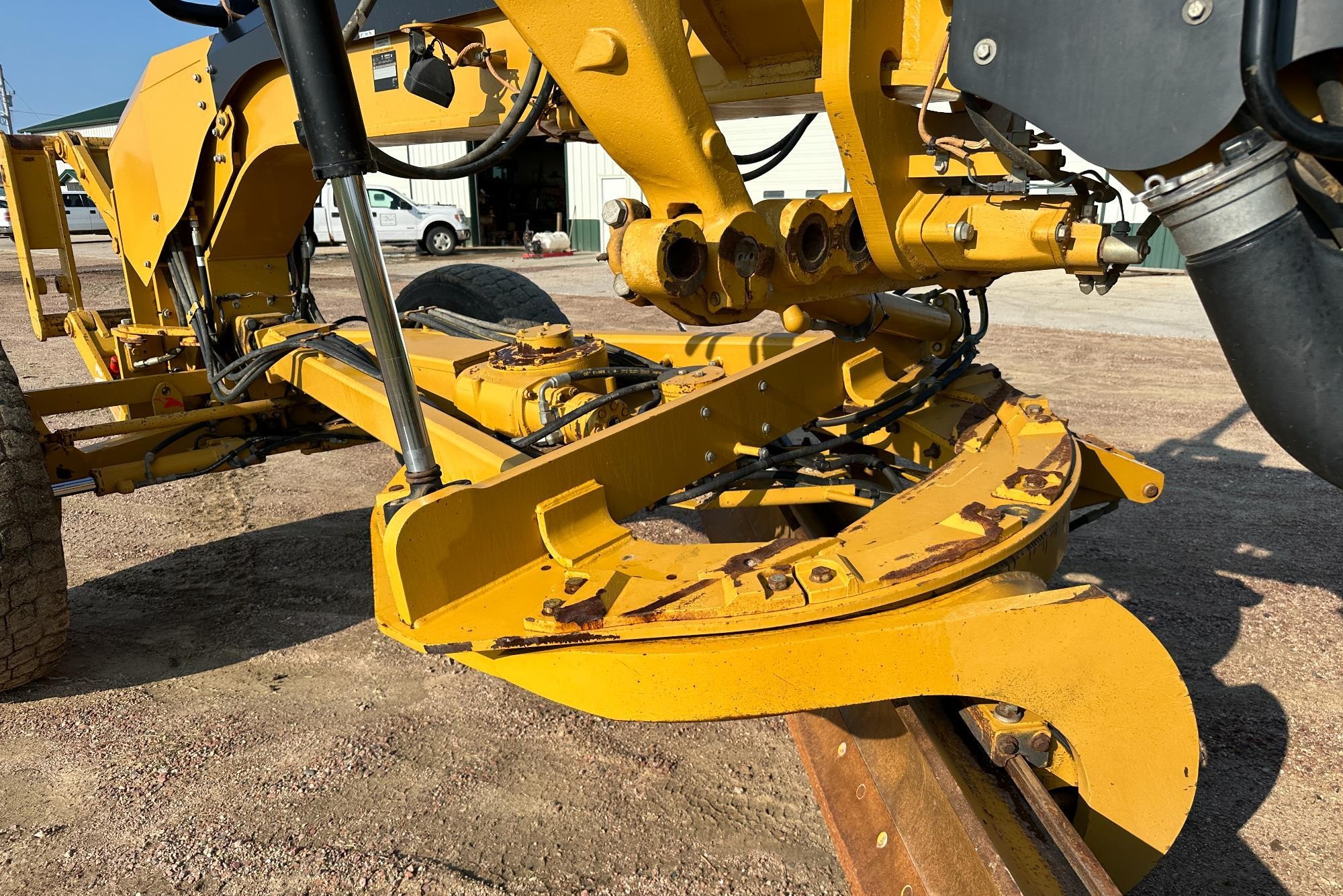 gallery 2014 Caterpillar 140M2 VHP Plus Motor Grader