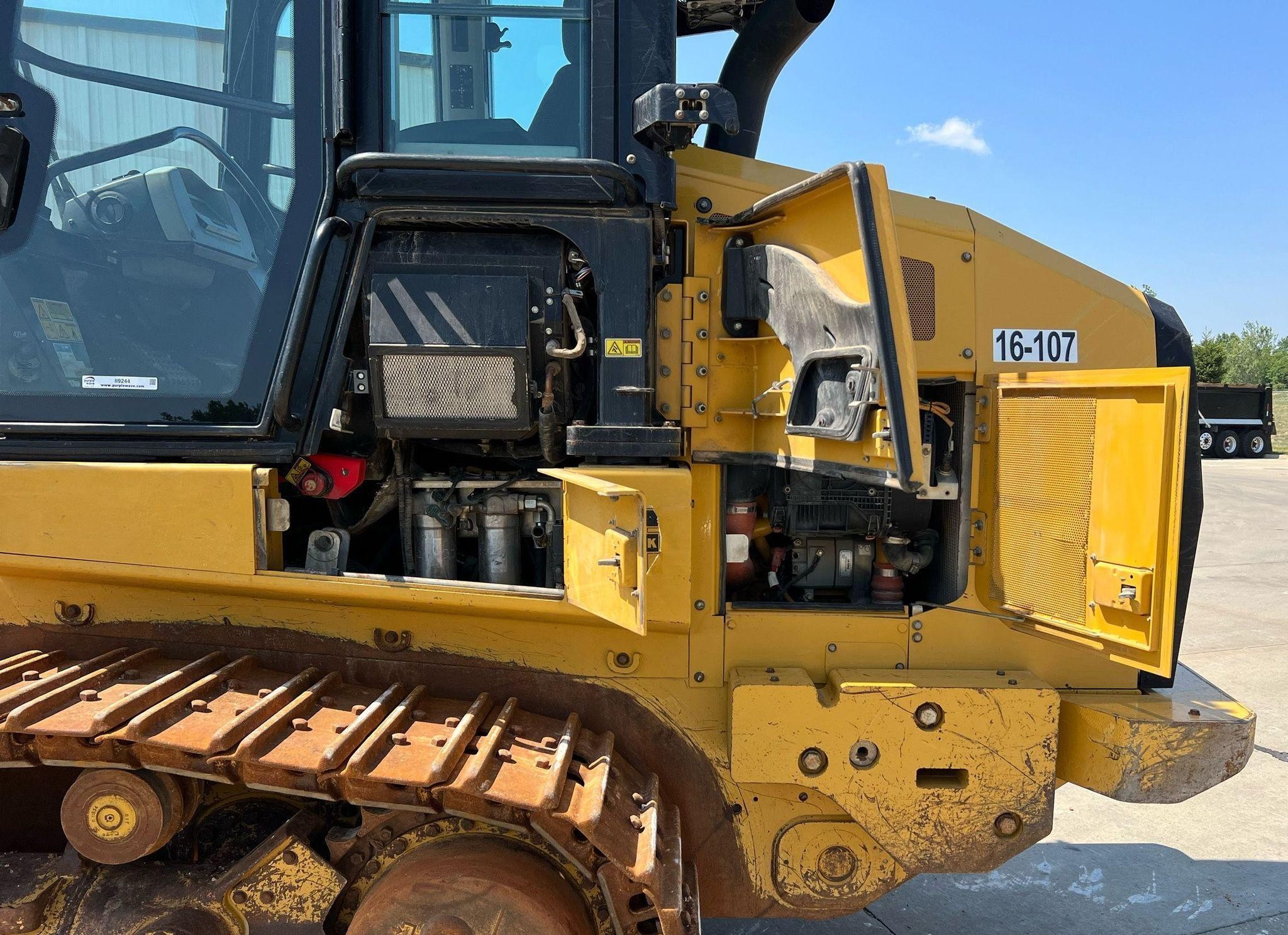 gallery 2016 Caterpillar 963K track loader