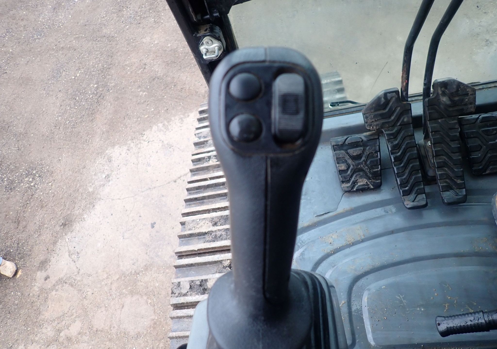 gallery 2011 Caterpillar 345D L excavator