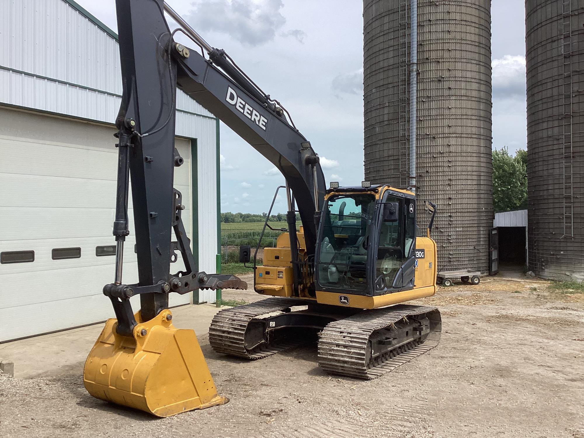 gallery 2014 John Deere 130G Excavator